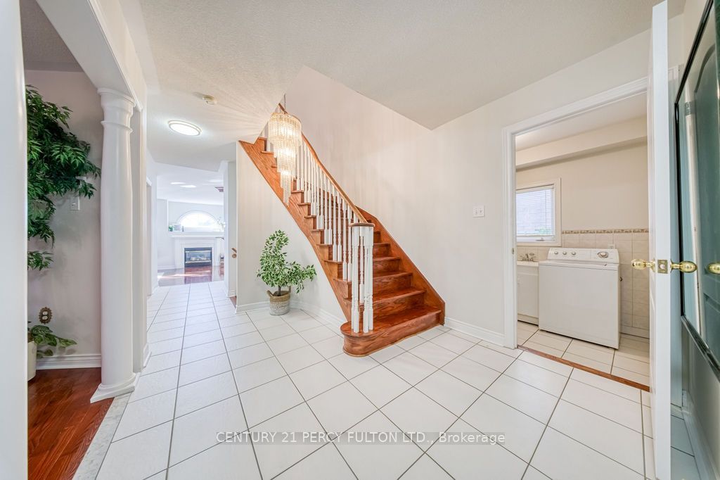 26 Root Crescent Property Photo 6