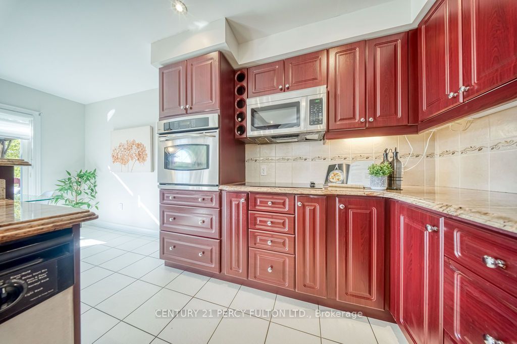 26 Root Crescent Property Photo 13