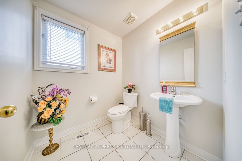 26 Root Crescent Property Photo 18