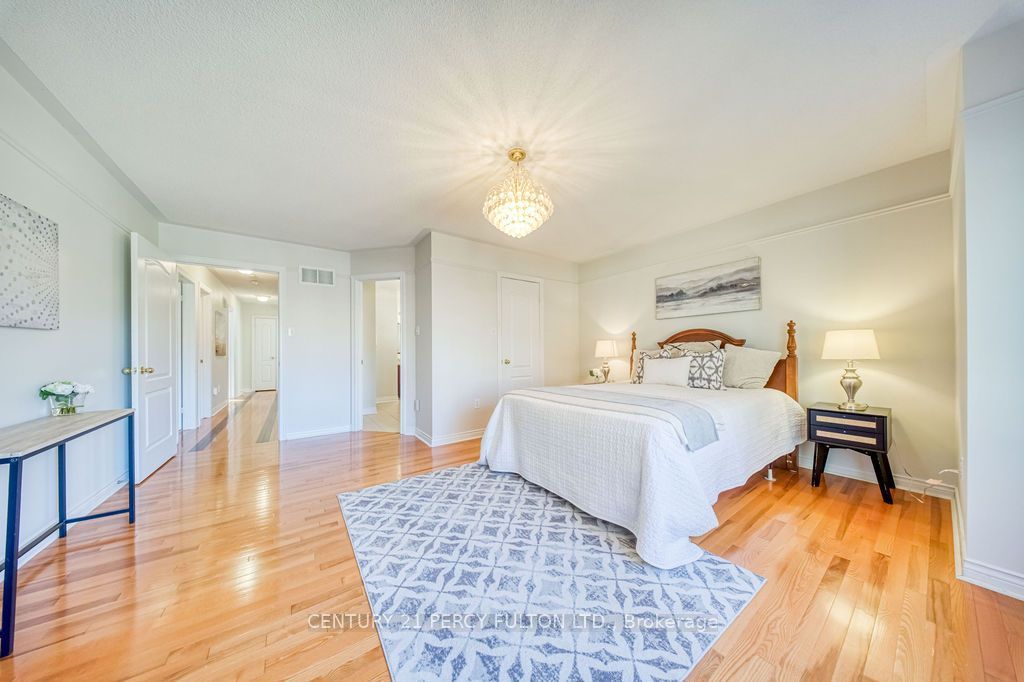 26 Root Crescent Property Photo 22