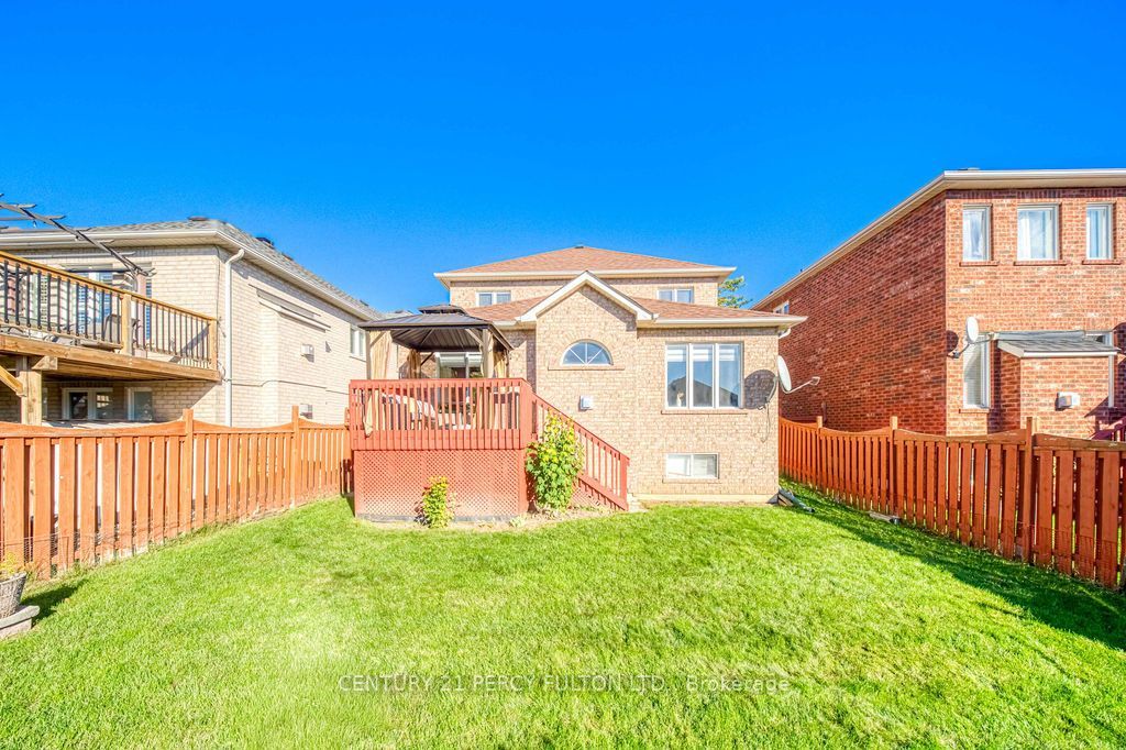 26 Root Crescent Property Photo 36