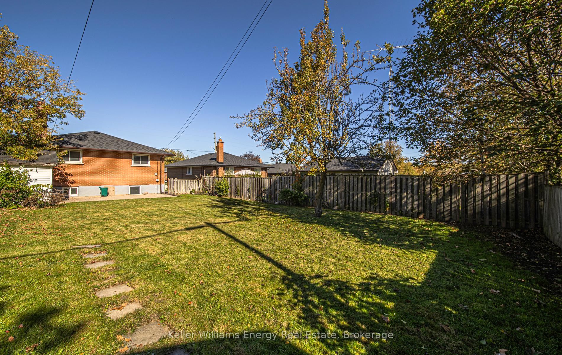 381 Conant Street Property Photo 8