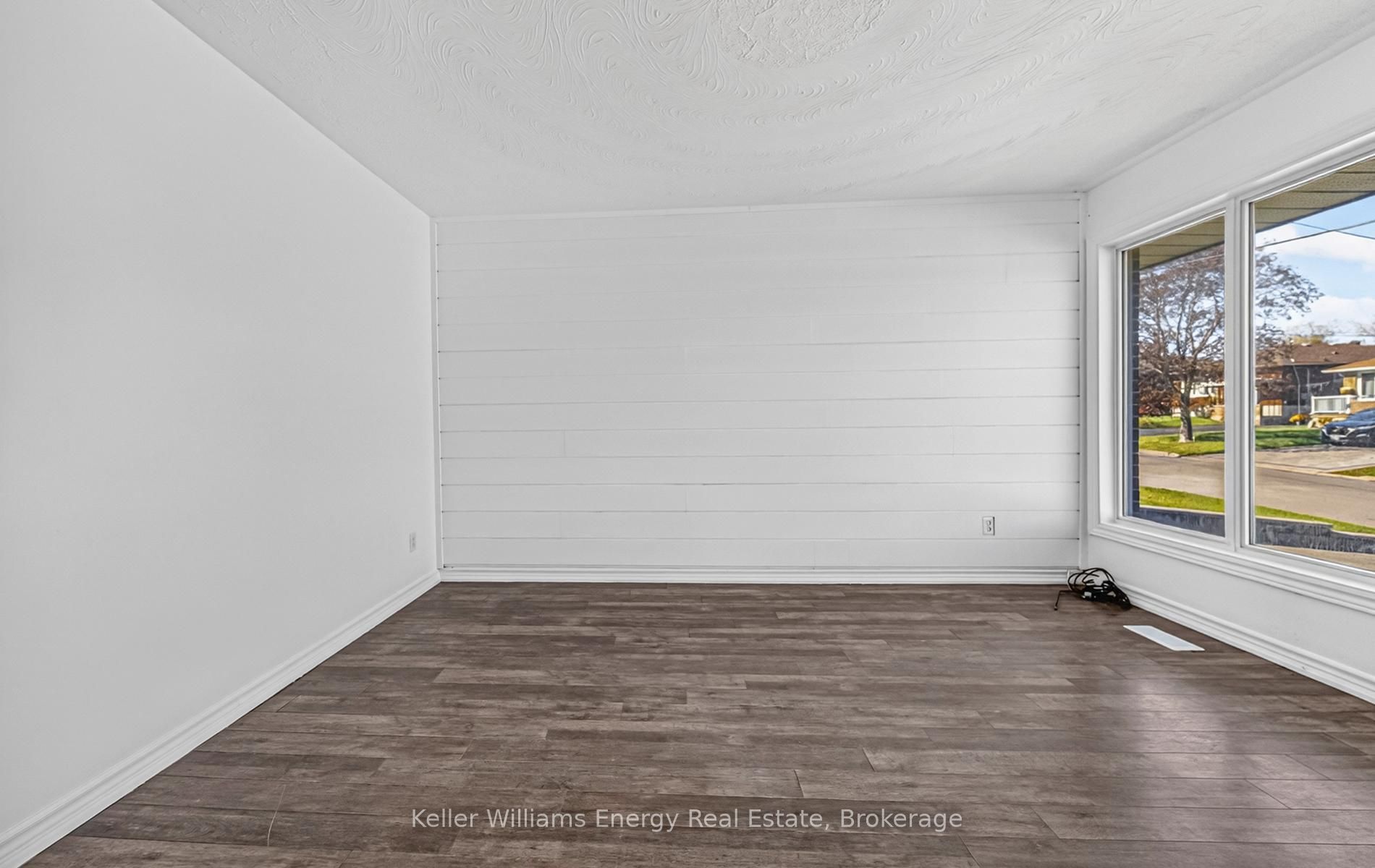381 Conant Street Property Photo 17