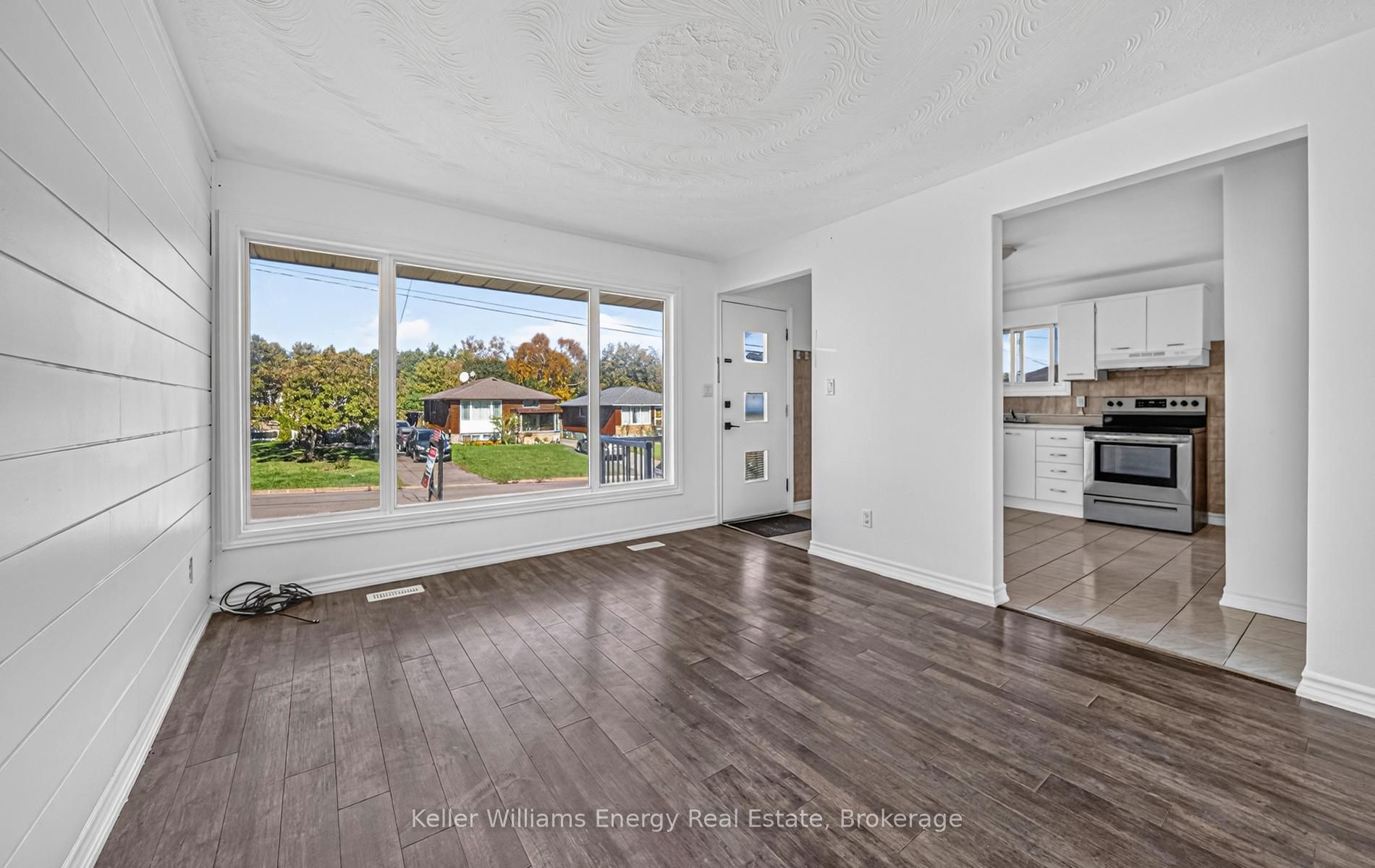 381 Conant Street Property Photo 19