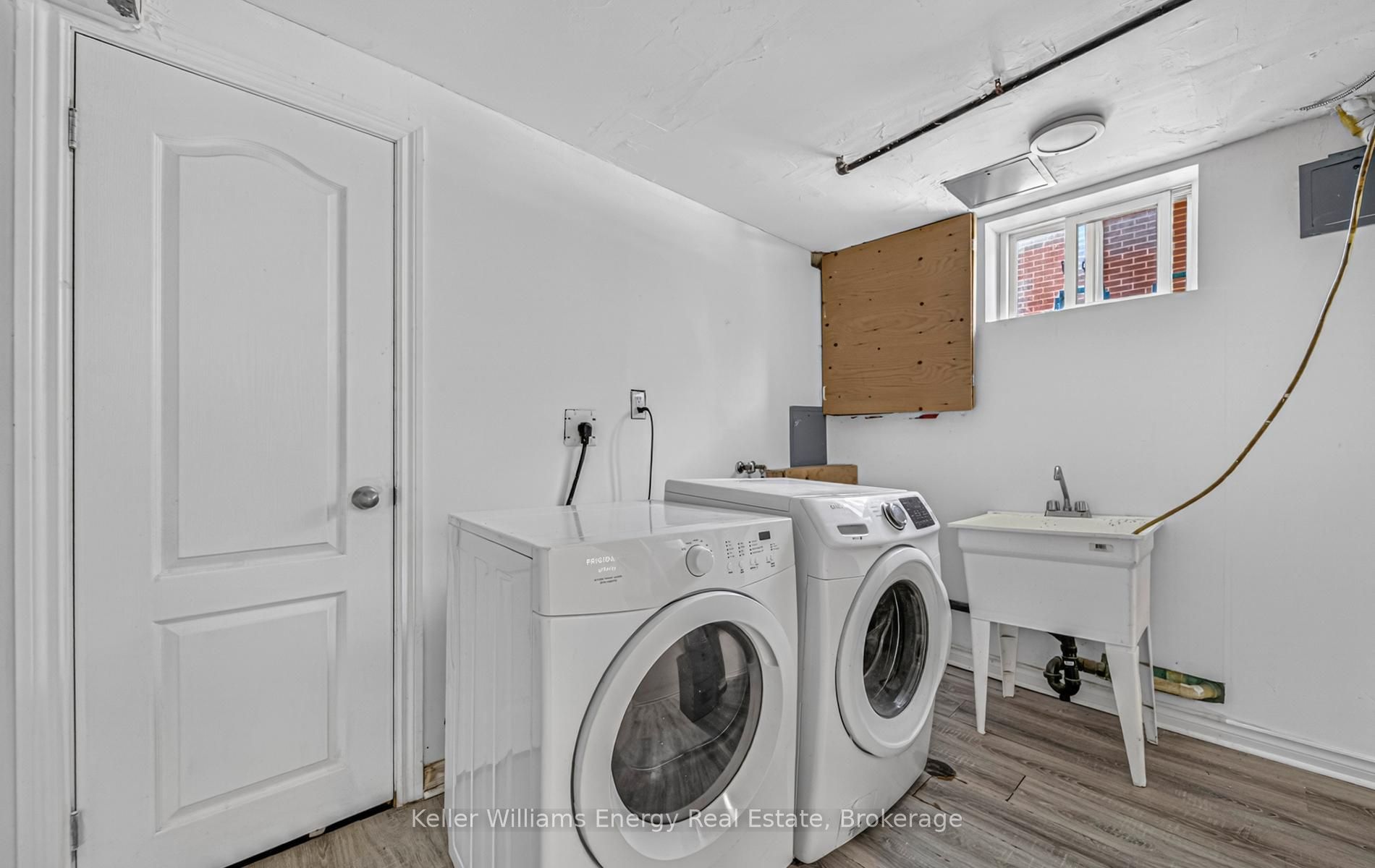 381 Conant Street Property Photo 28