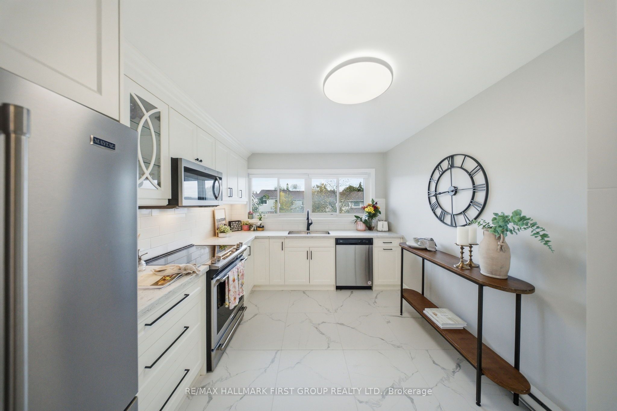 1958 Rosefield Road 16 Property Photo 2
