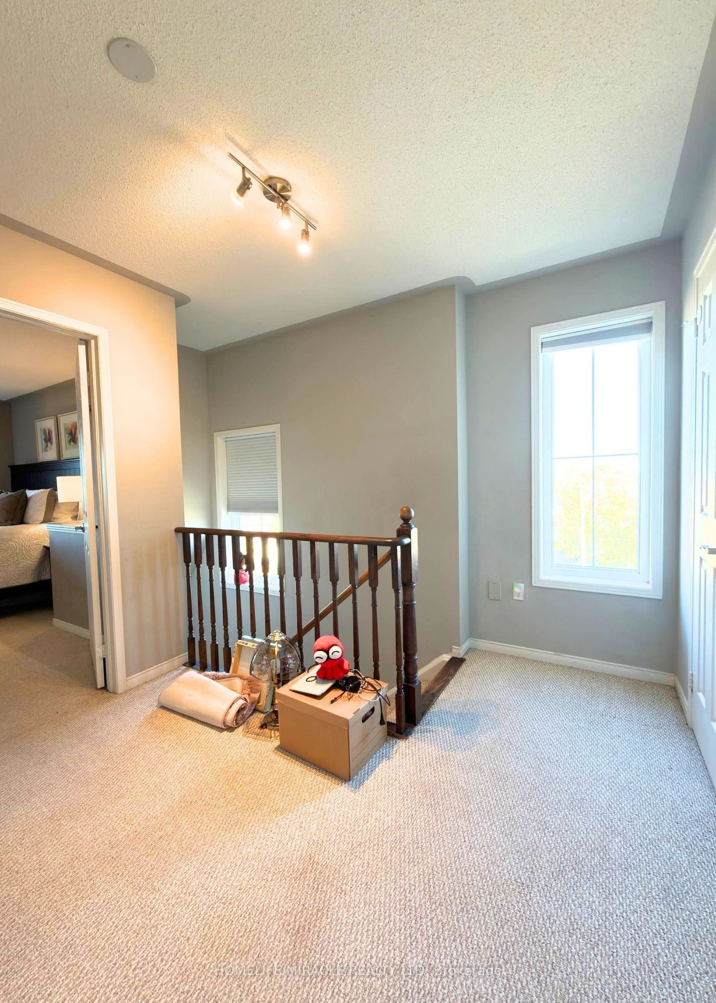 2 Martinworth Lane Property Photo 8