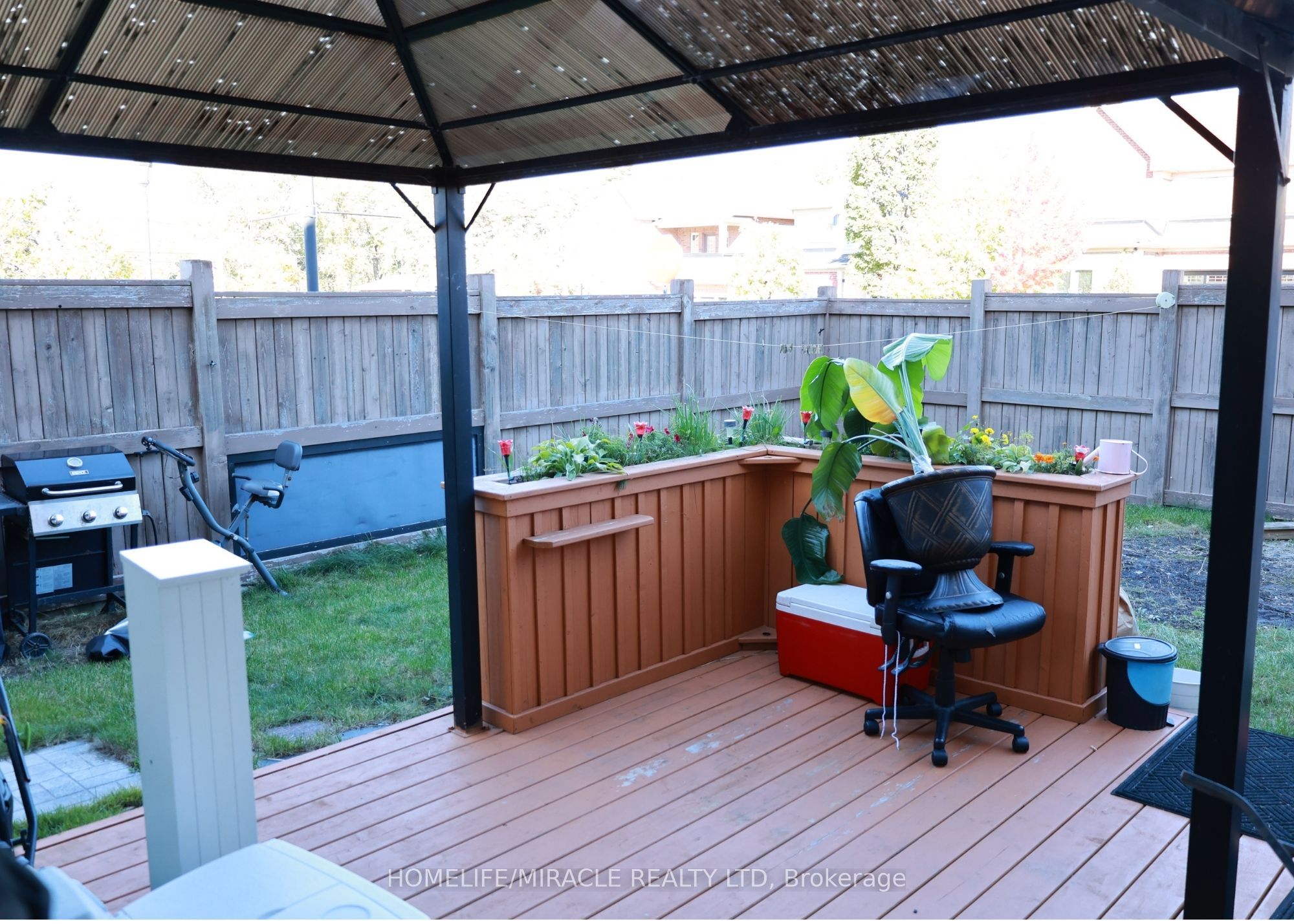 2 Martinworth Lane Property Photo 18
