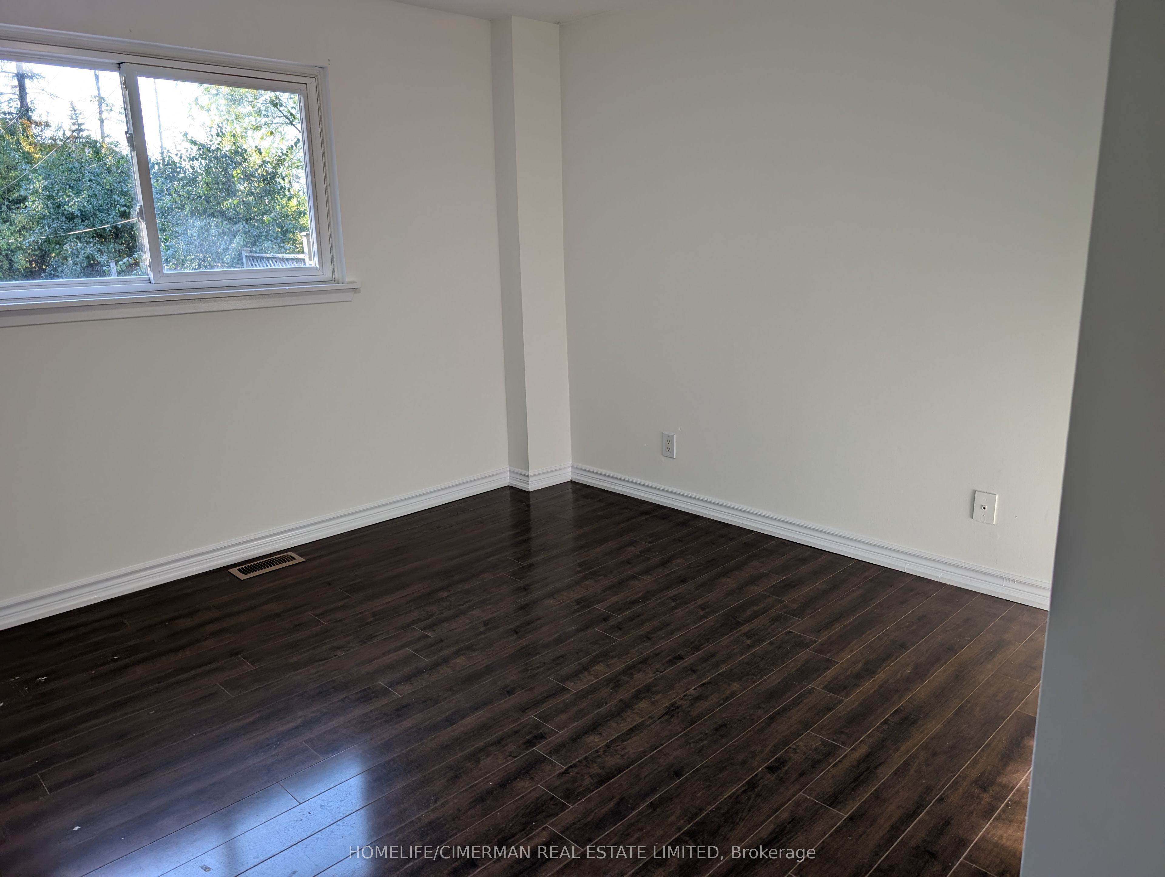 202 Durham Street Property Photo 9