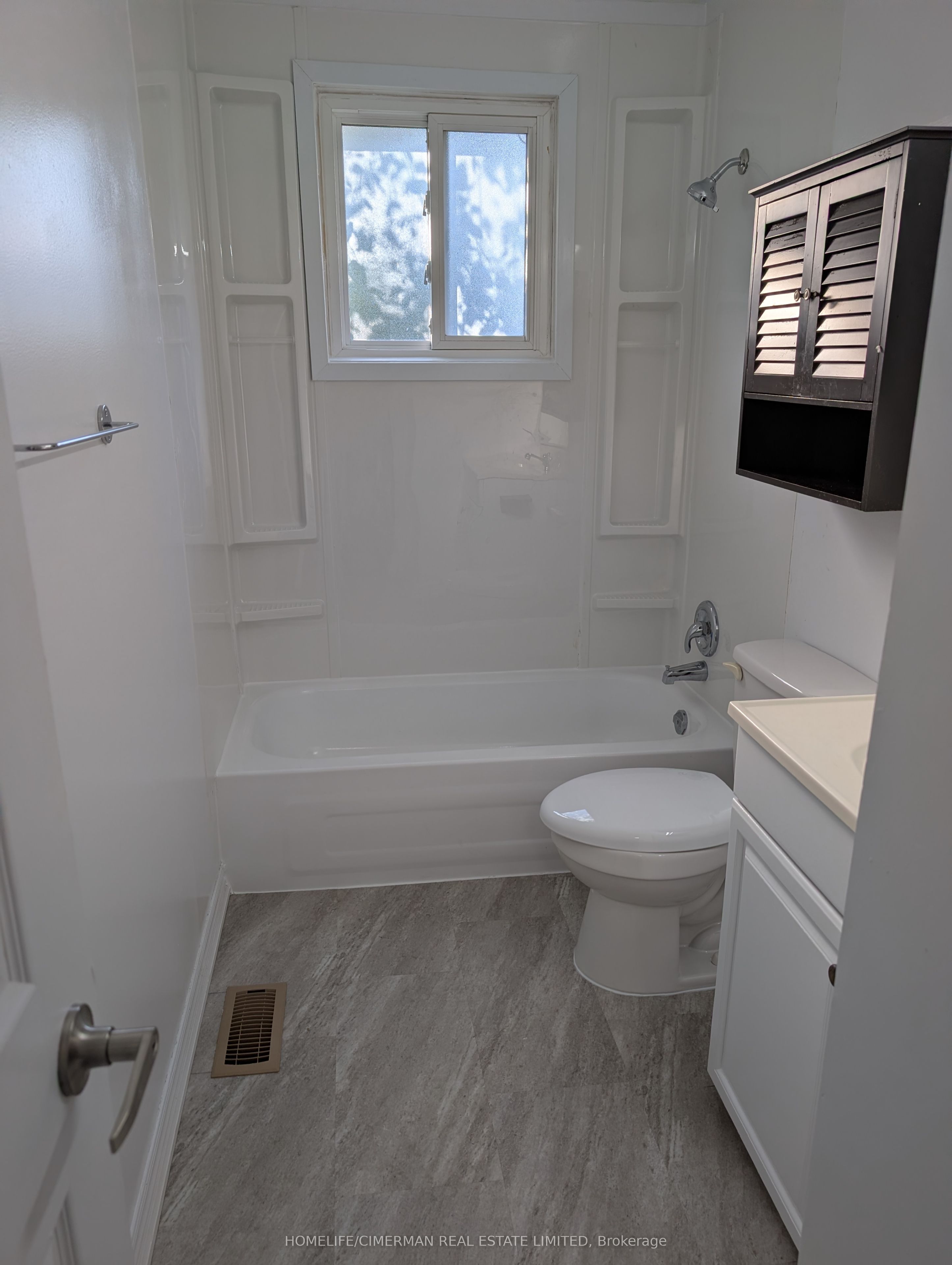 202 Durham Street Property Photo 12