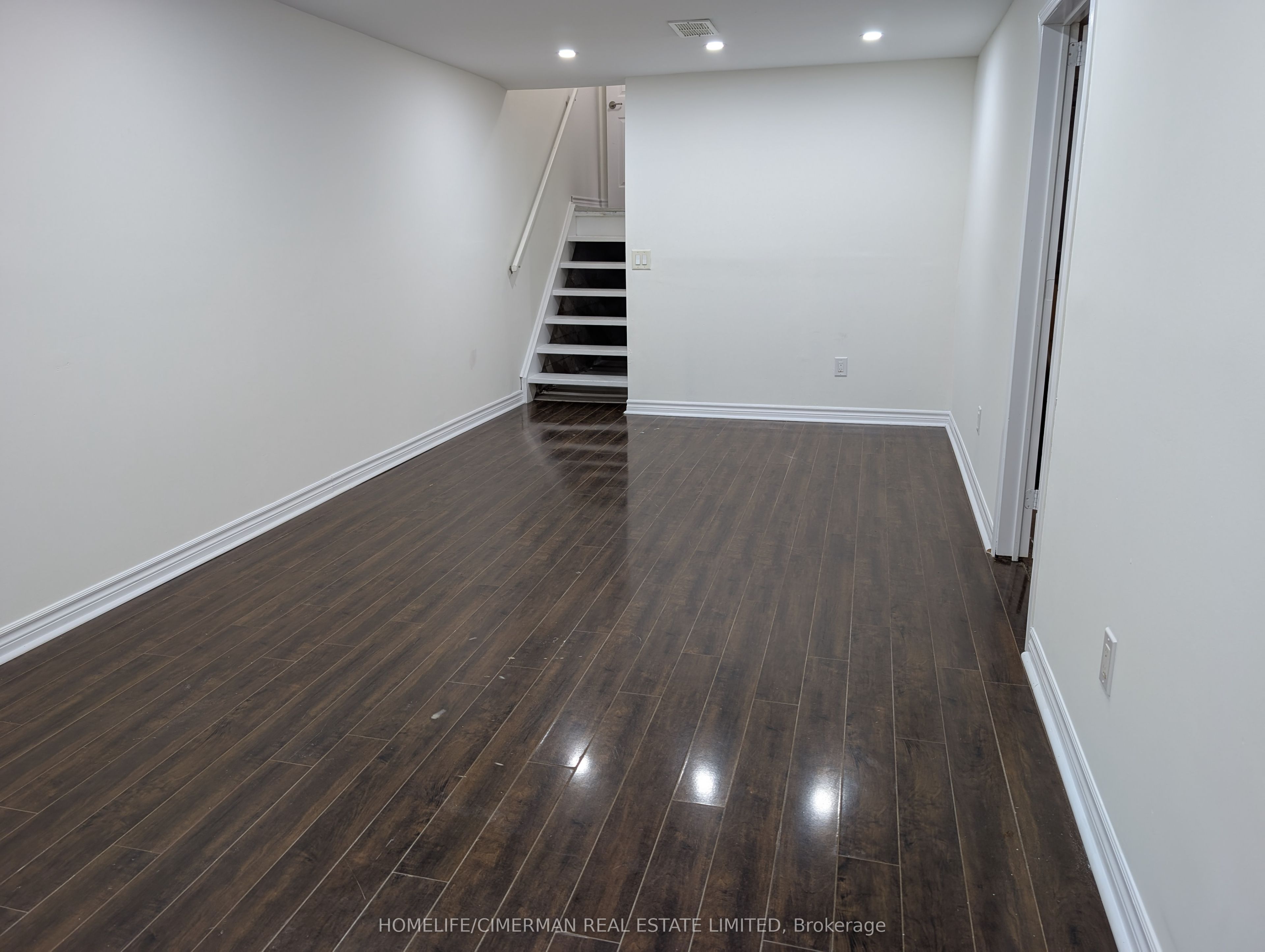 202 Durham Street Property Photo 18