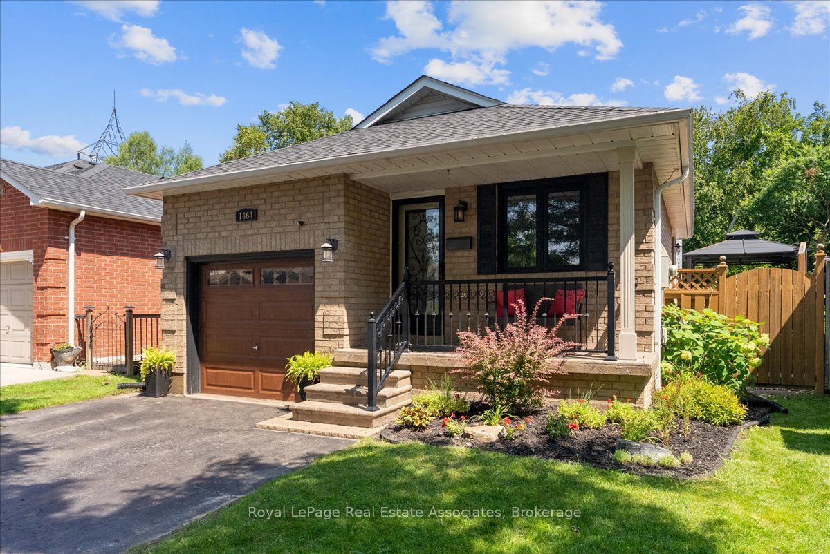 1464 Trowbridge Drive Property Photo 1