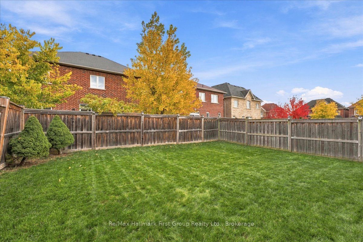 9 Tampsett Avenue Property Photo 33