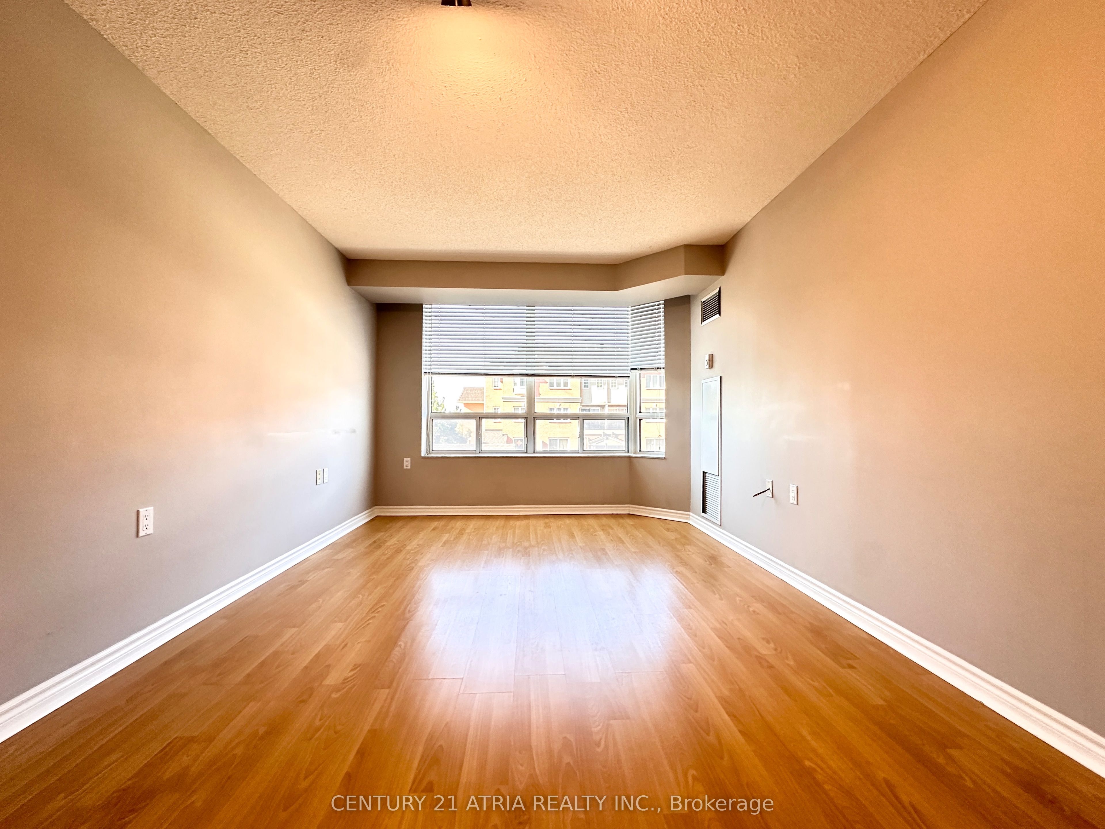 3088 Kennedy Road 211 Property Photo 4
