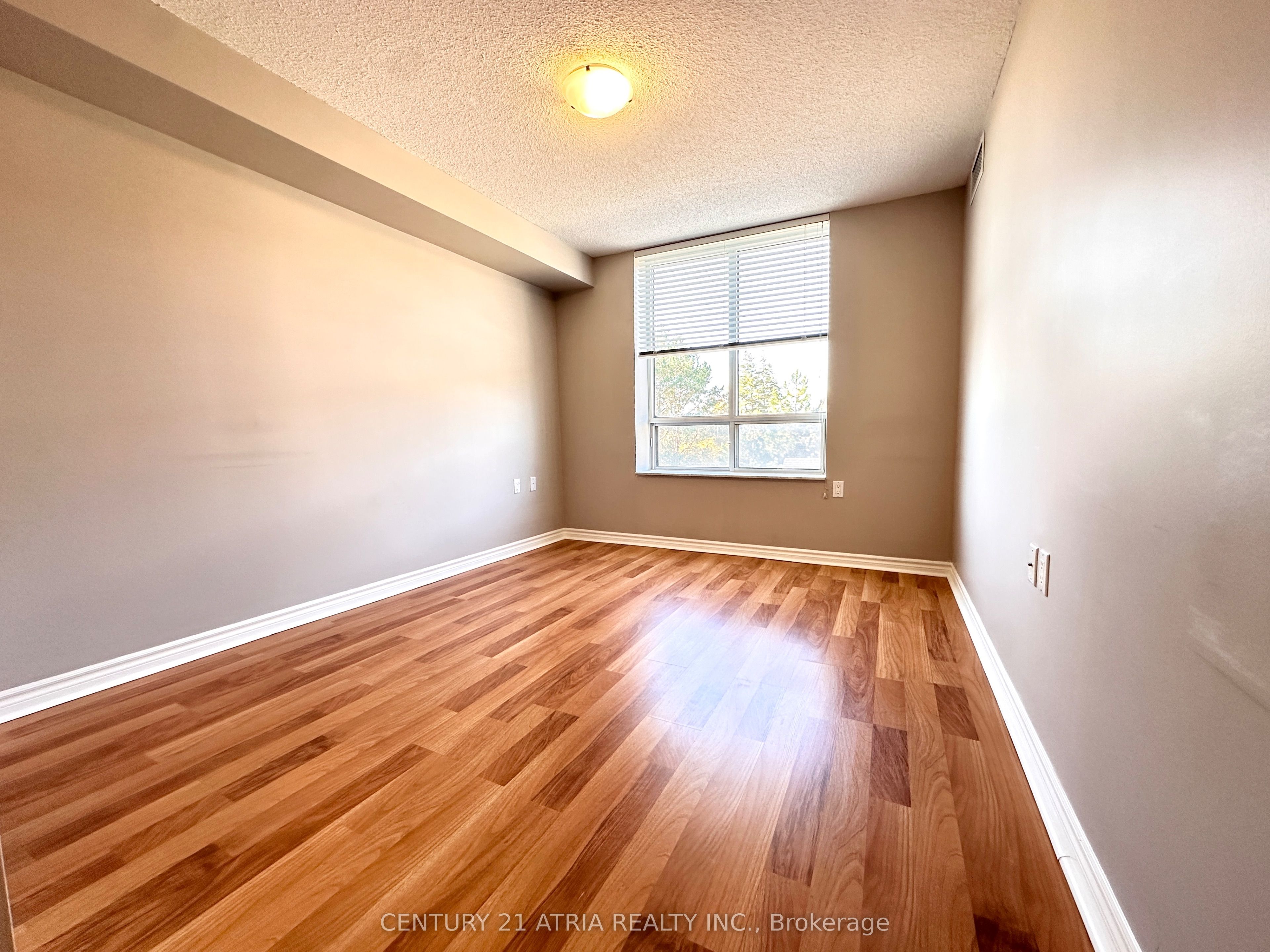 3088 Kennedy Road 211 Property Photo 6