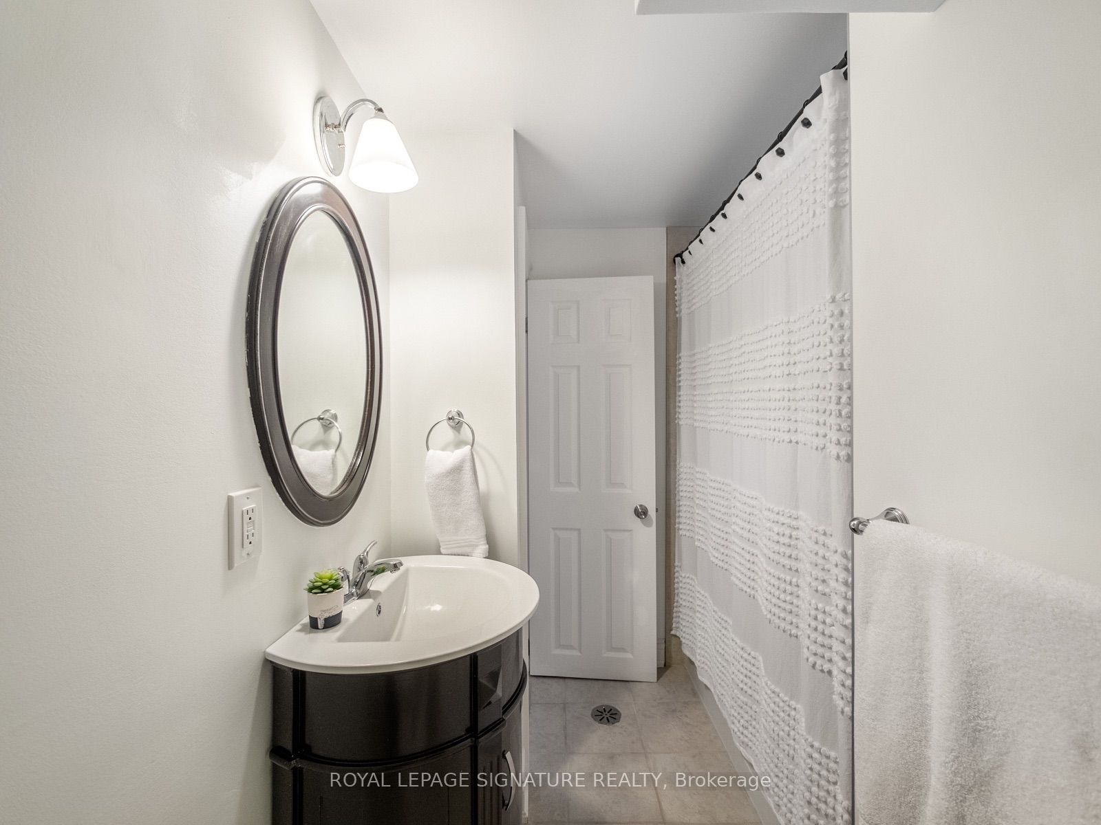 160 Holmcrest Trail Property Photo 31