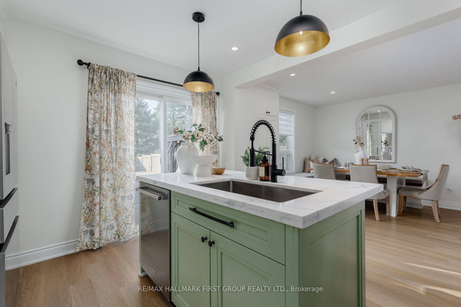 148 Sandringham Drive Property Photo 14