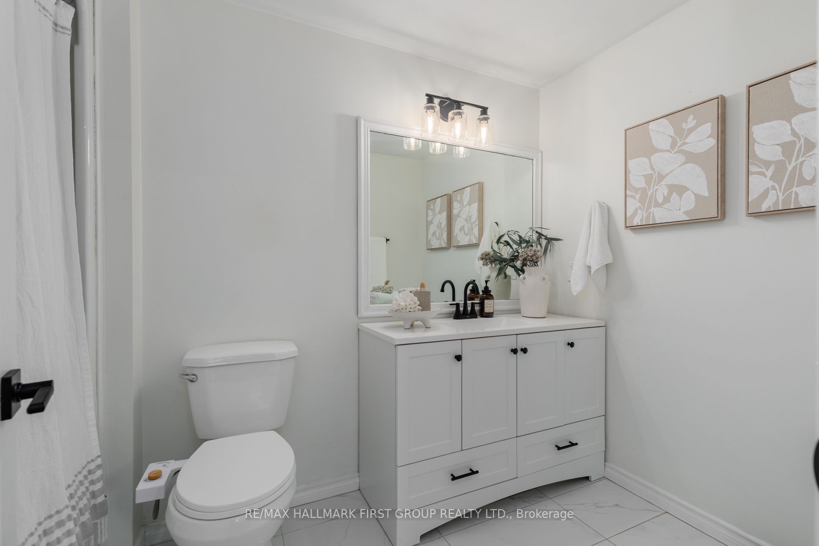 148 Sandringham Drive Property Photo 27