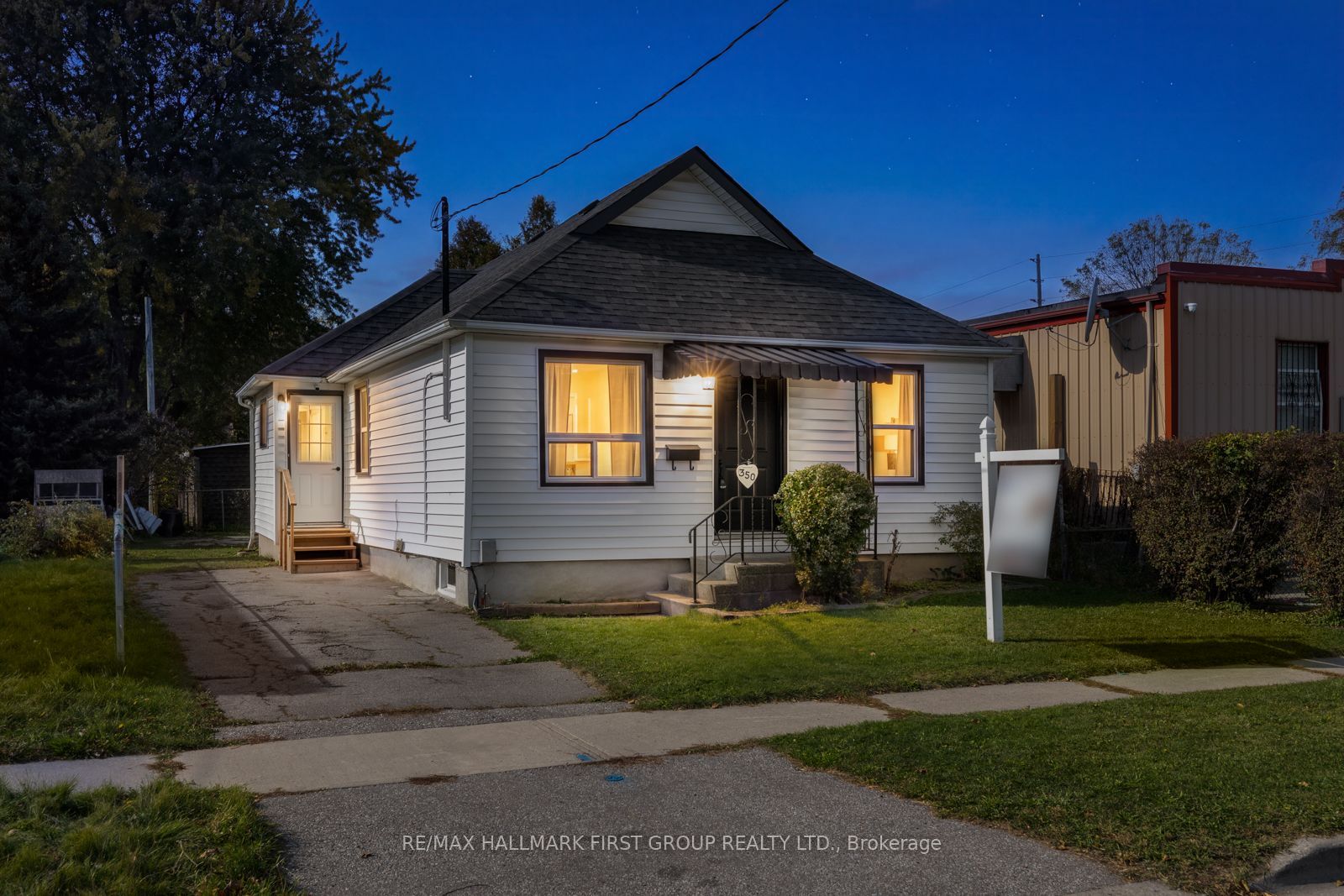 350 Oshawa Boulevard S Property Photo 1
