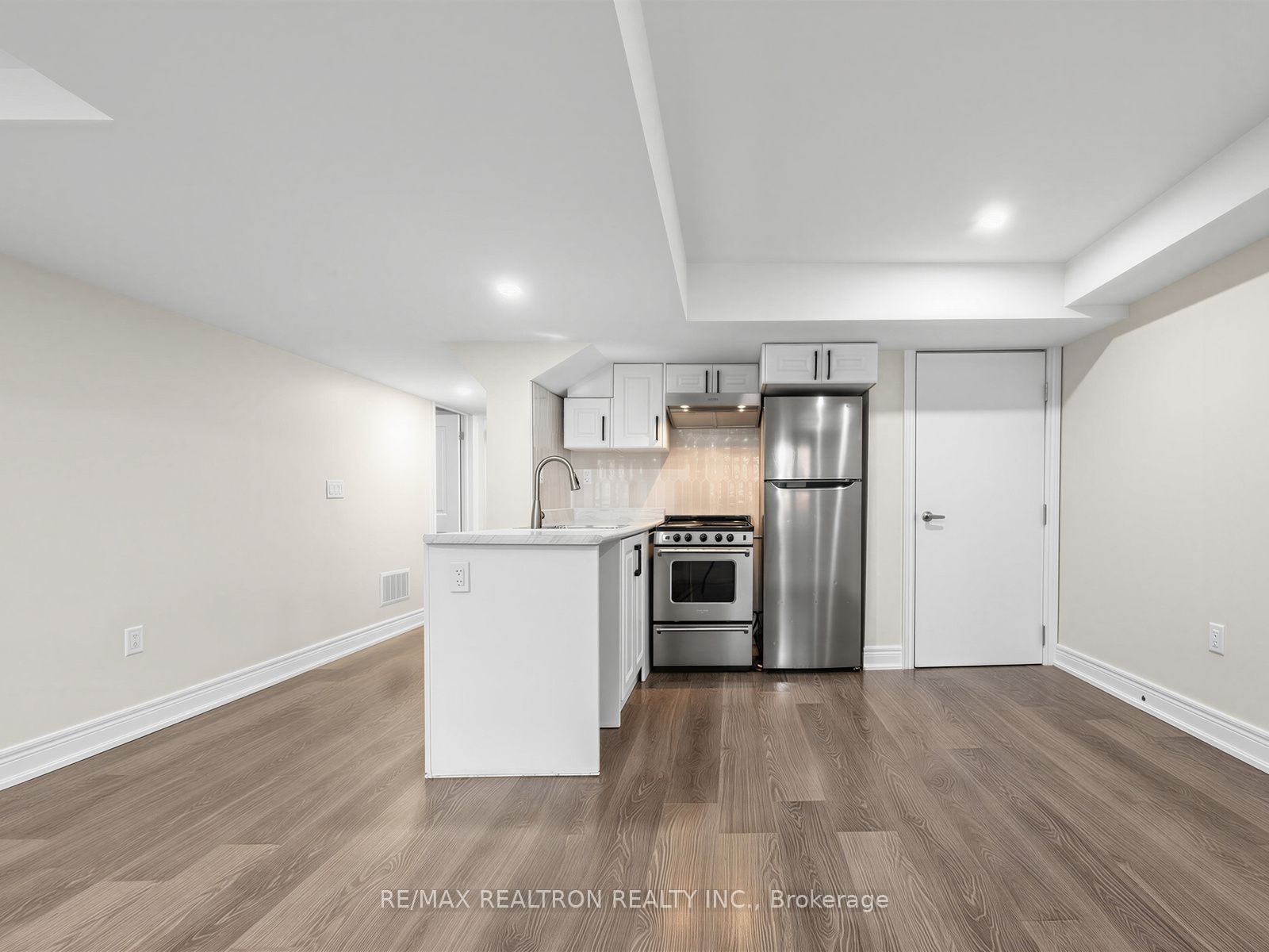 1059 Purus Path Property Photo 27