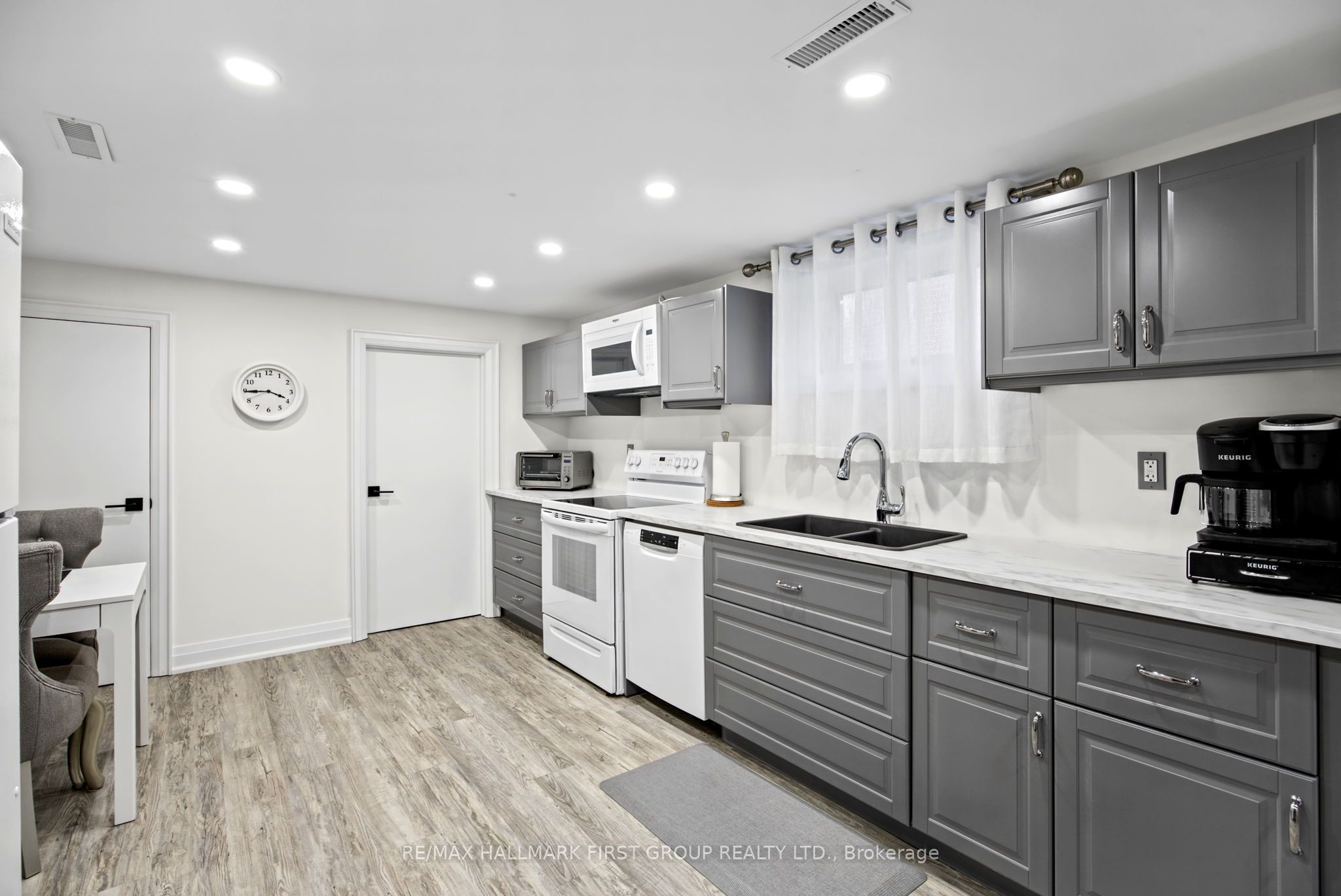 1224 Pharmacy Avenue Property Photo 33