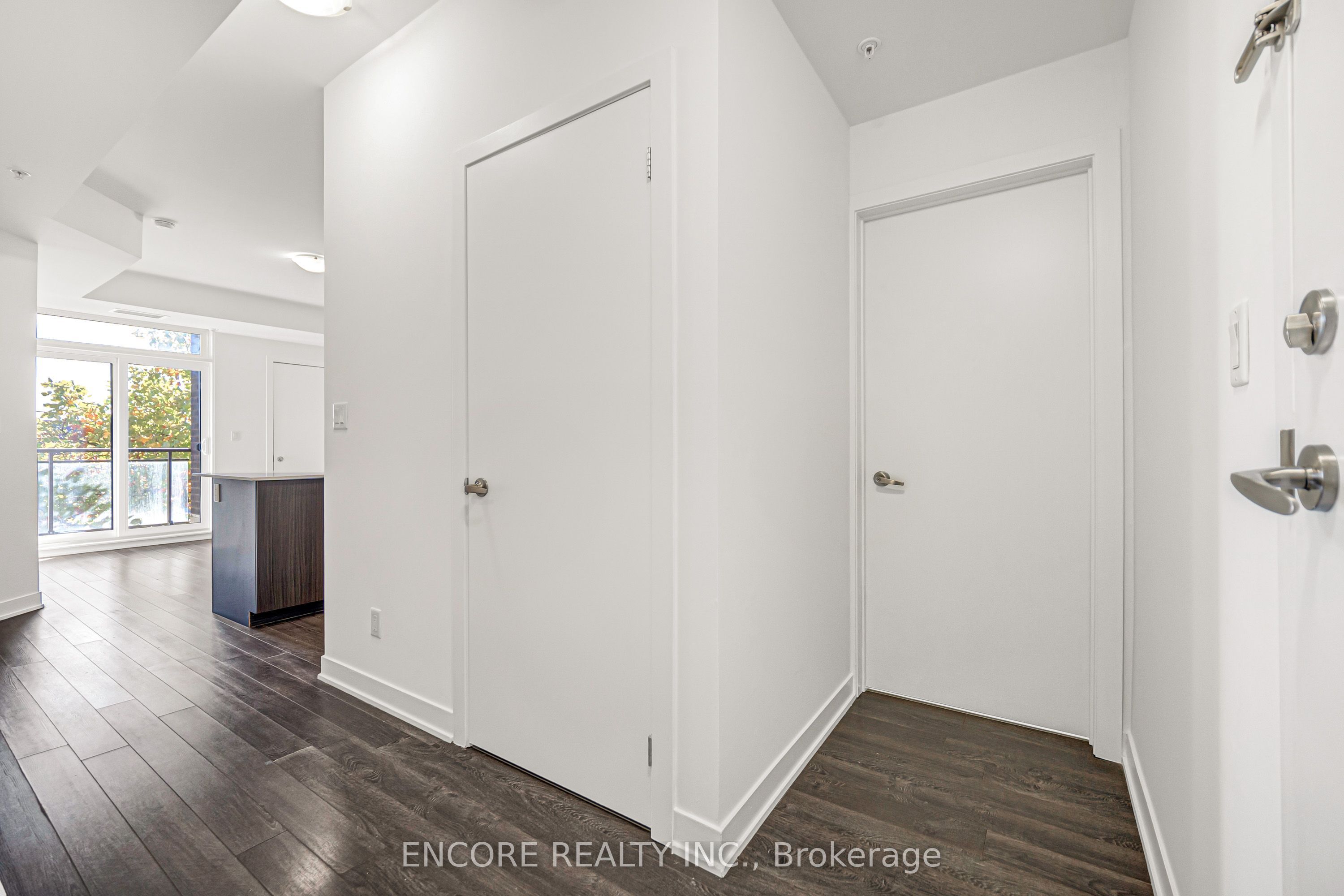 3560 St Clair Avenue E 215 Property Photo 14
