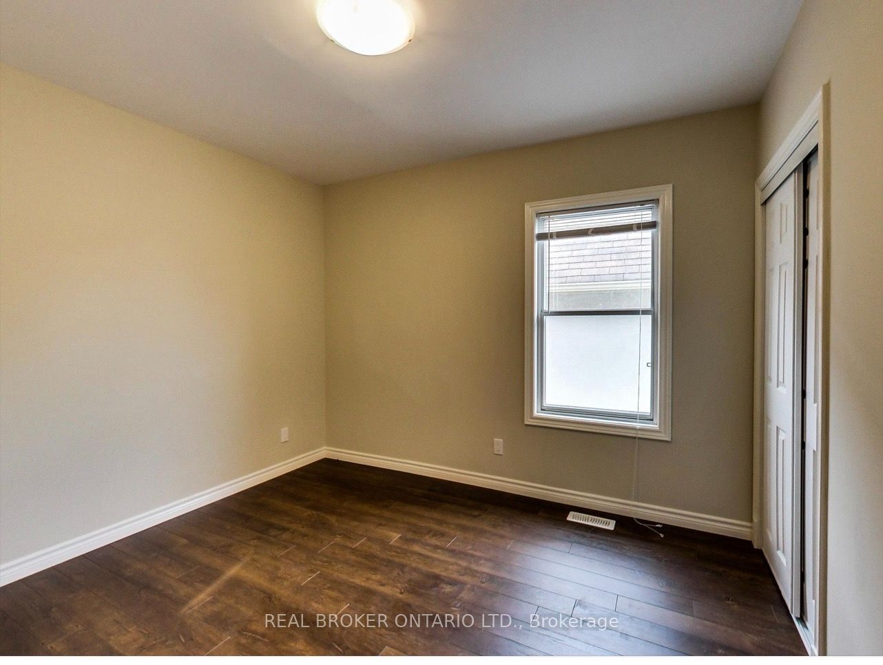 68 Redwood Avenue Upper Property Photo 12