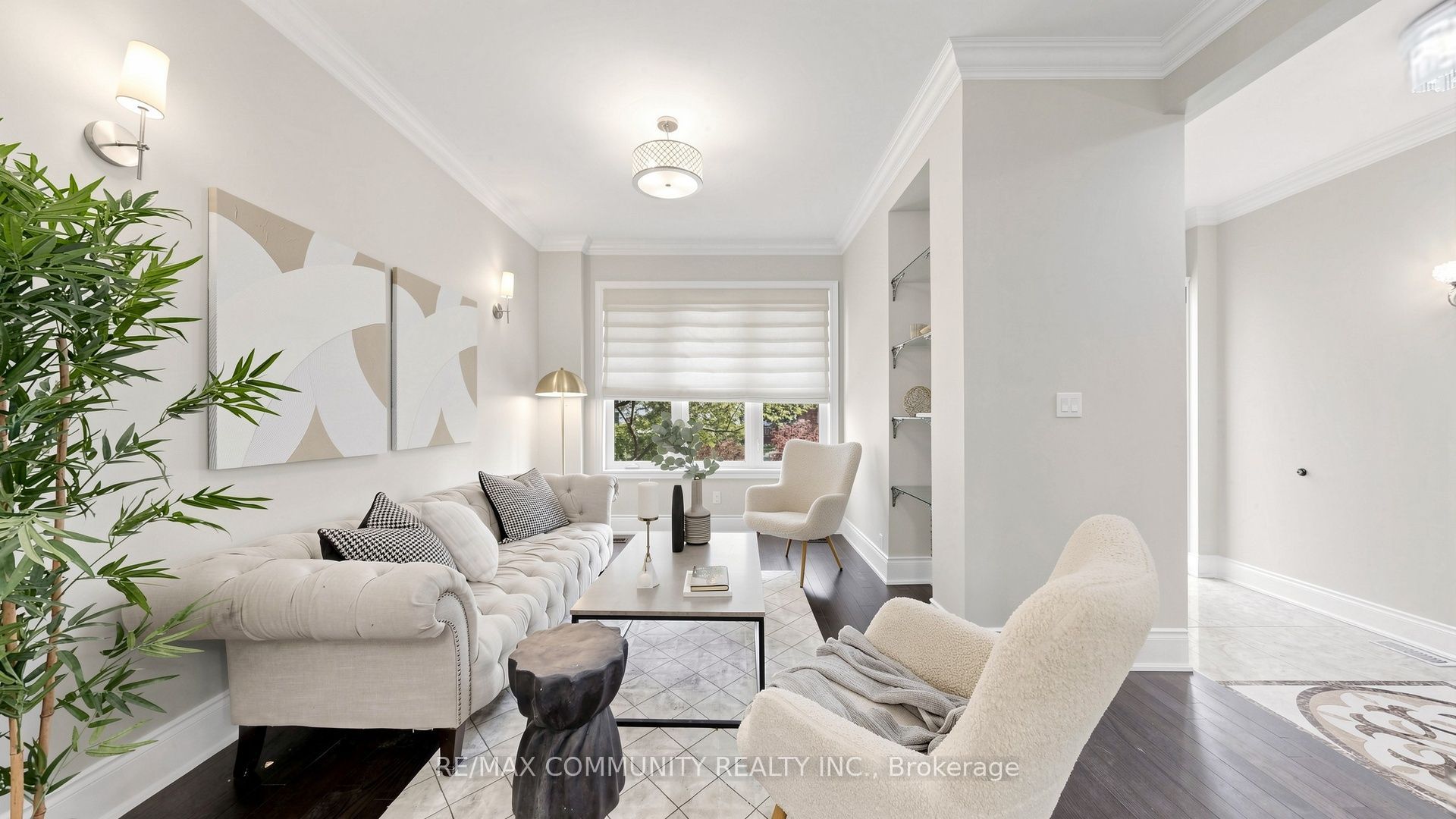 118 Harewood Avenue Property Photo 3