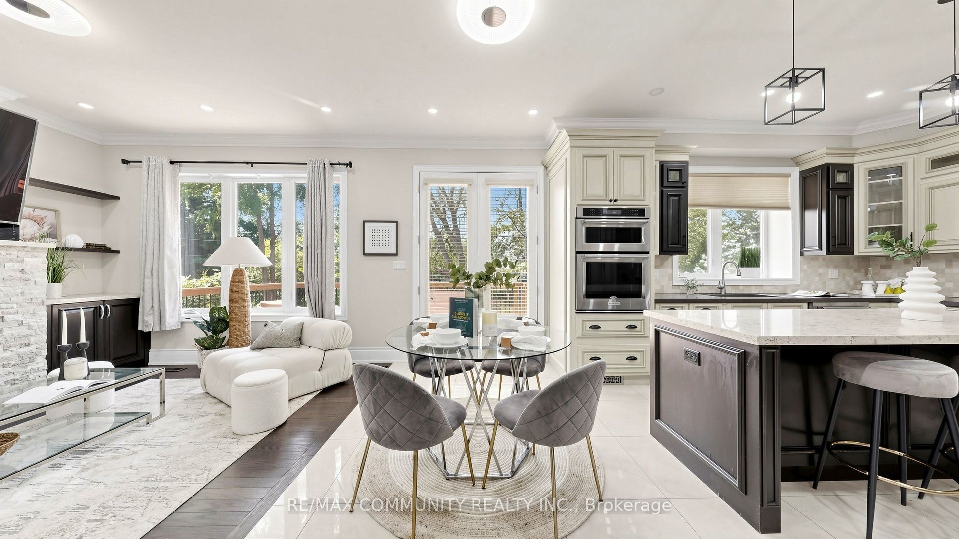 118 Harewood Avenue Property Photo 13