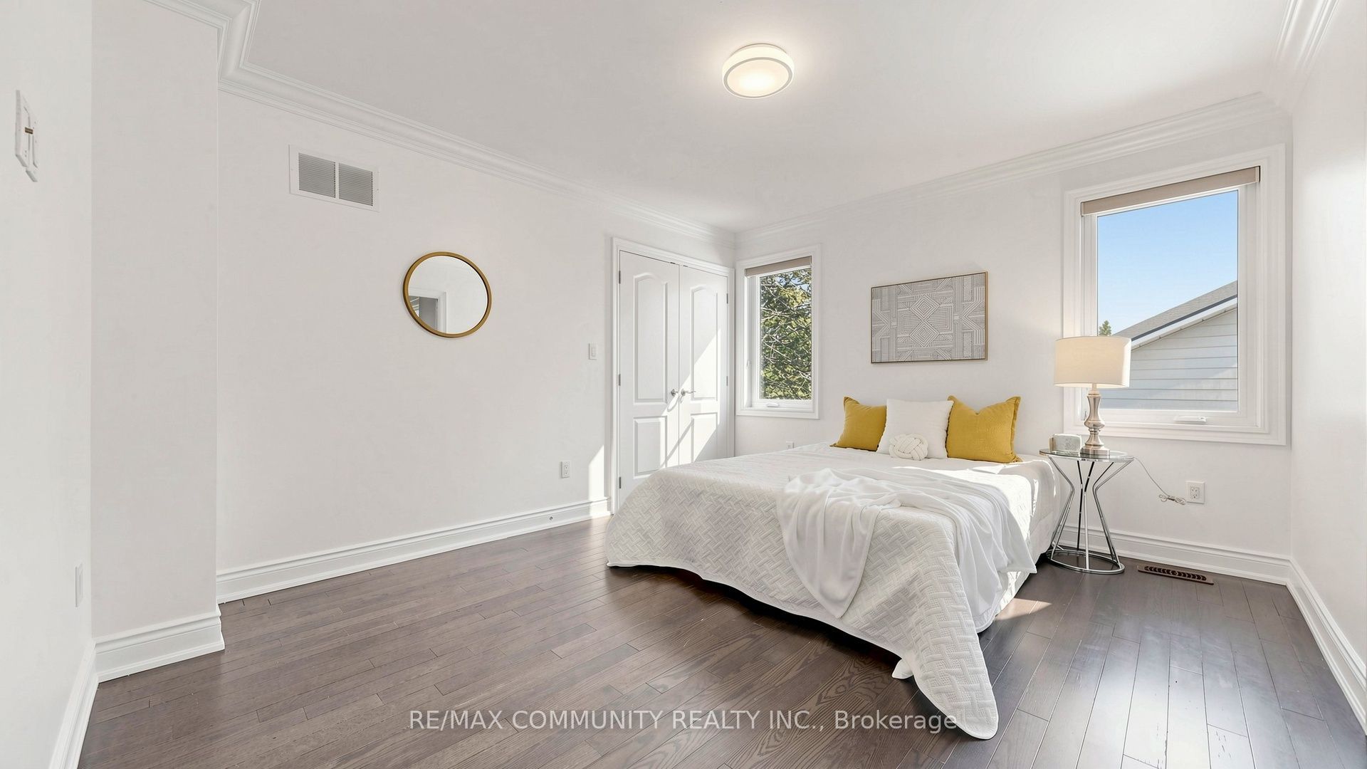 118 Harewood Avenue Property Photo 34
