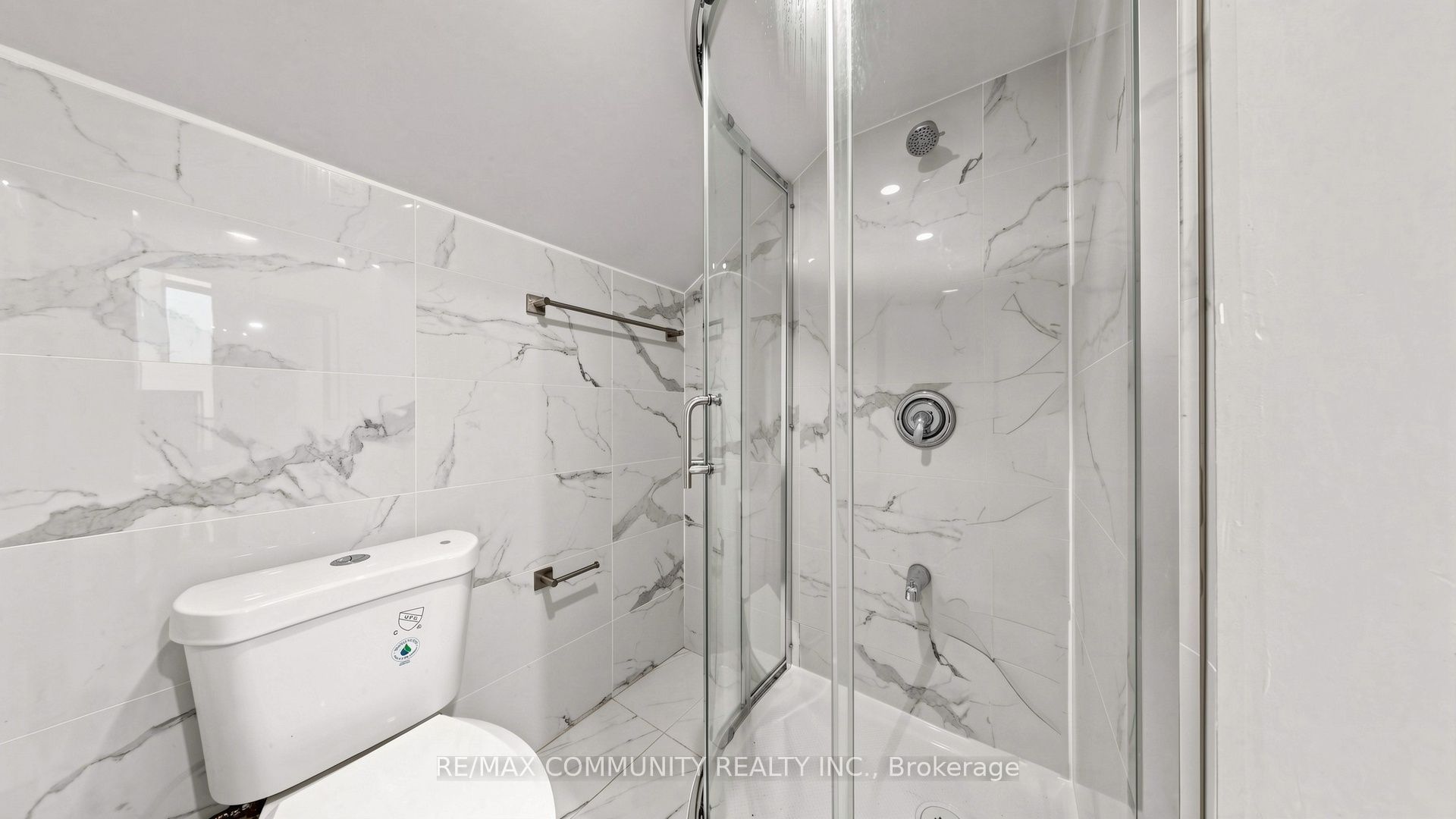 118 Harewood Avenue Property Photo 42