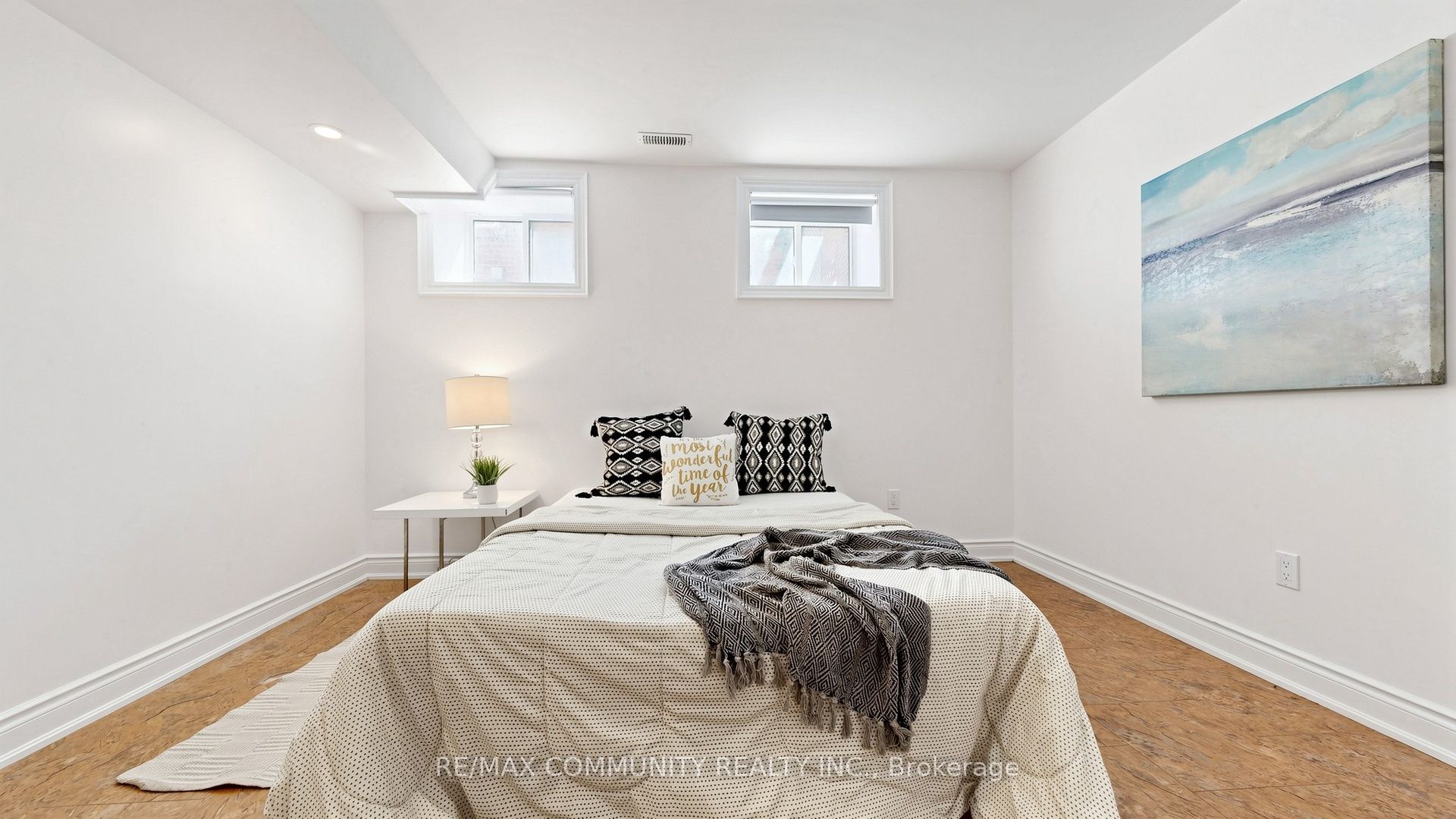 118 Harewood Avenue Property Photo 44