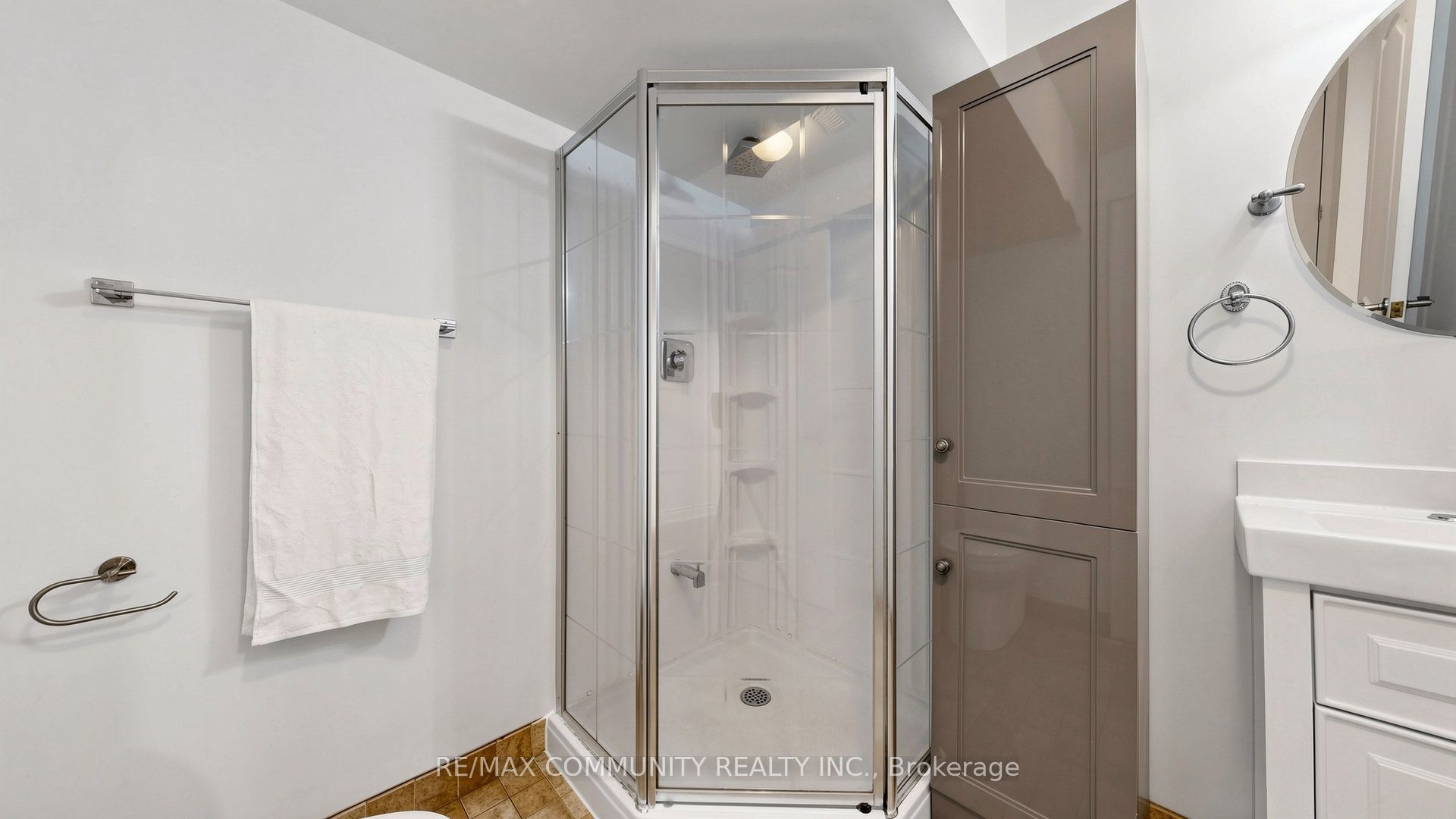 118 Harewood Avenue Property Photo 47