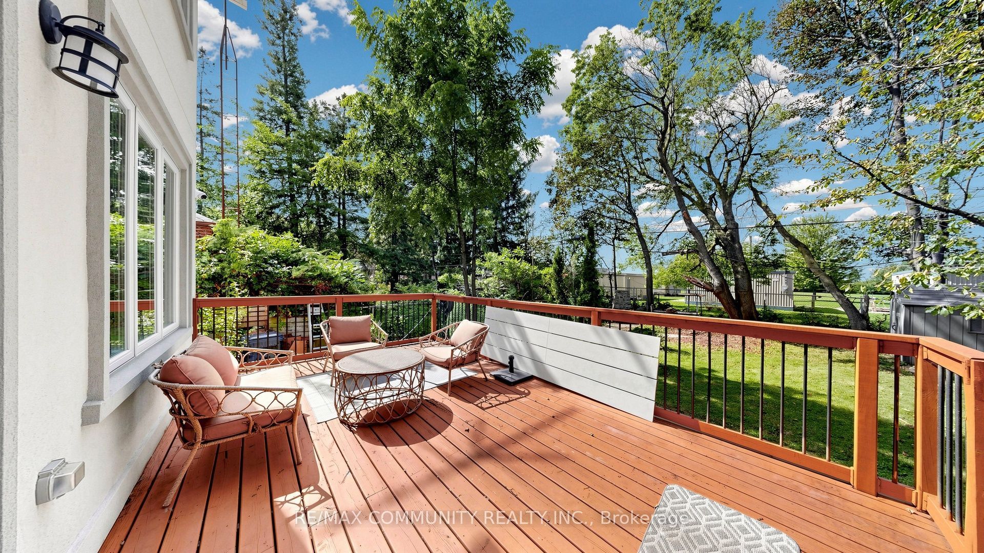 118 Harewood Avenue Property Photo 48