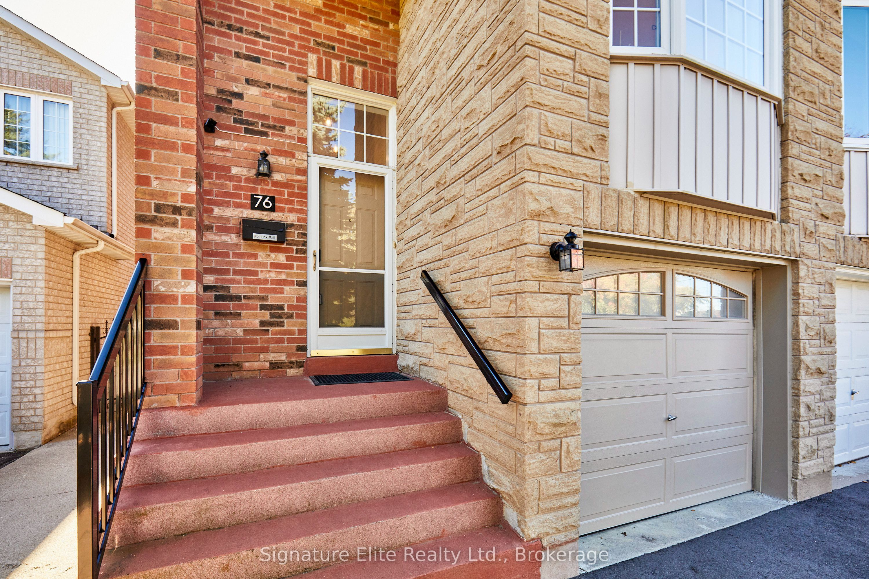76 Brinloor Boulevard Property Photo 2