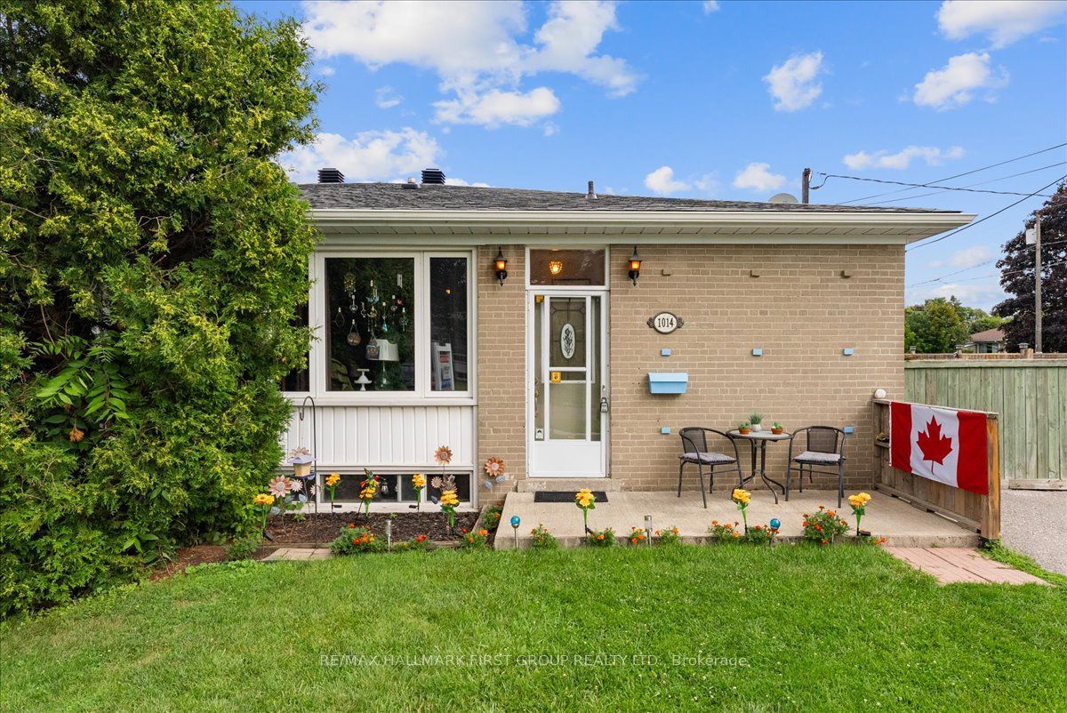 1014 Dunlop Street E Property Photo 1