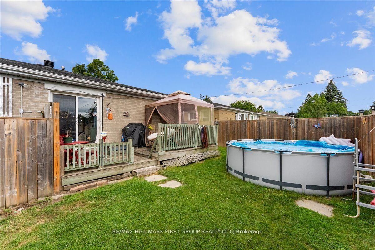 1014 Dunlop Street E Property Photo 22