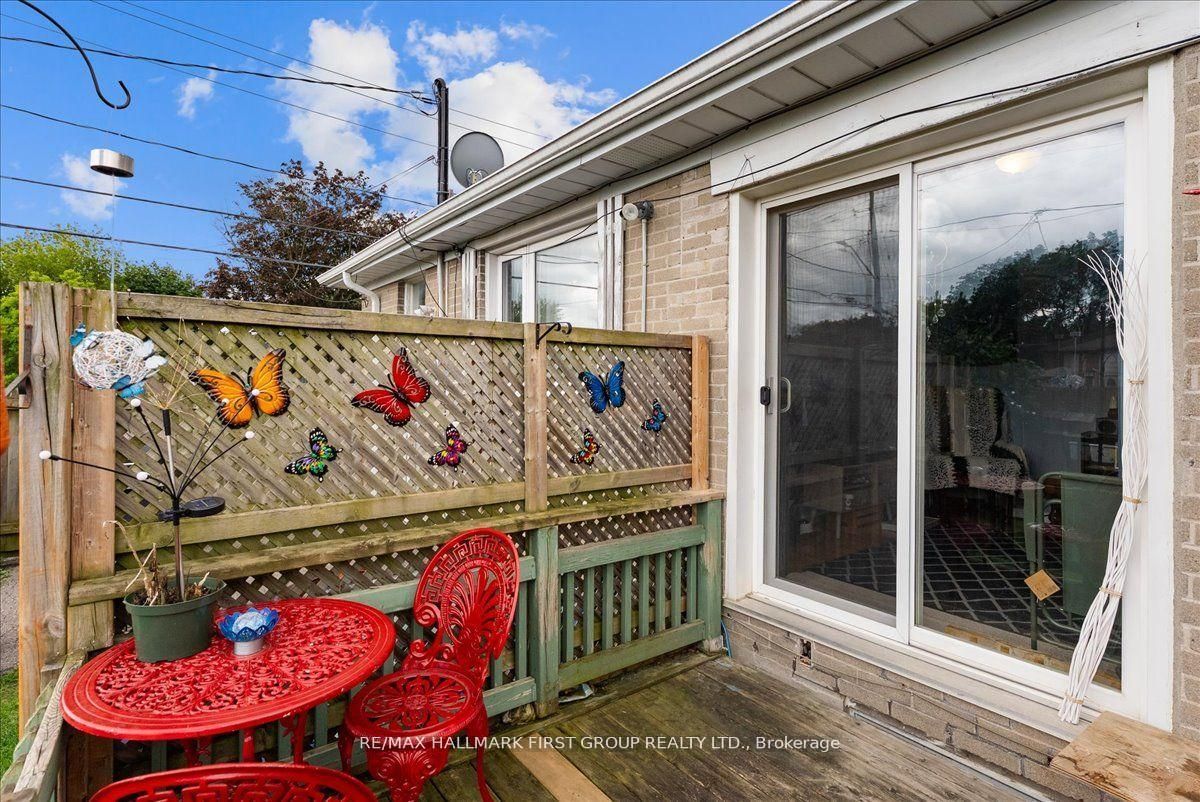 1014 Dunlop Street E Property Photo 24