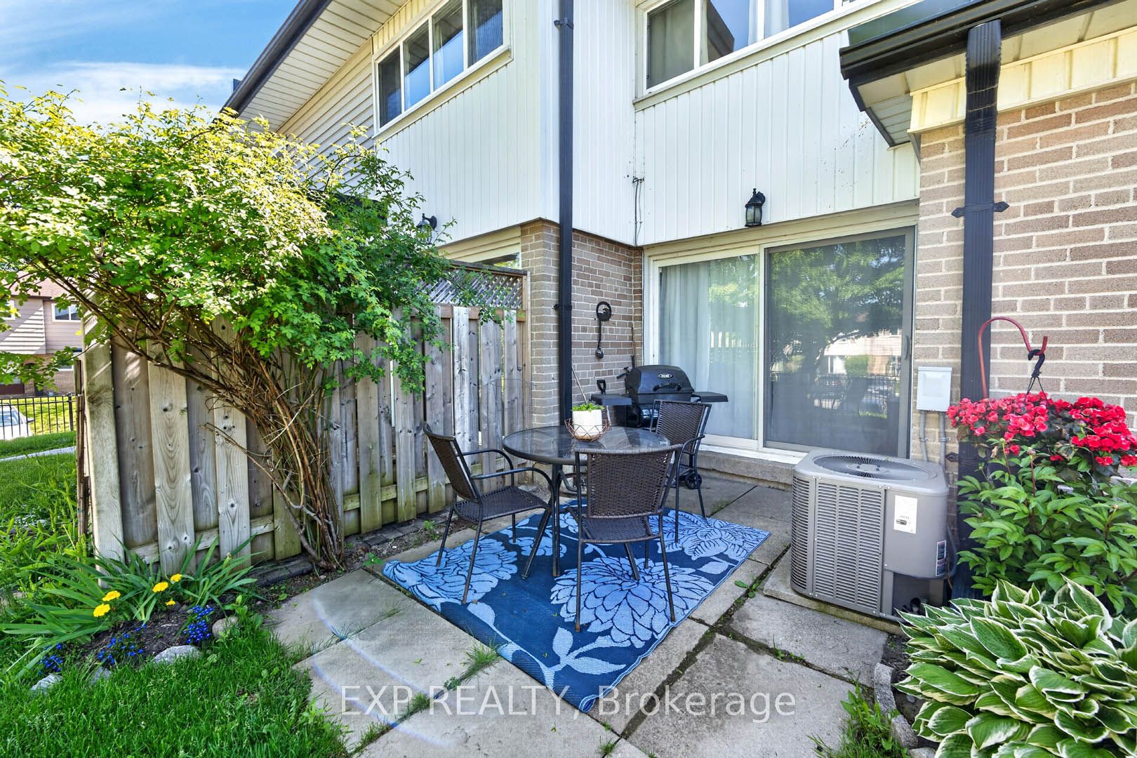 925 Bayly Street 36 Property Photo 4
