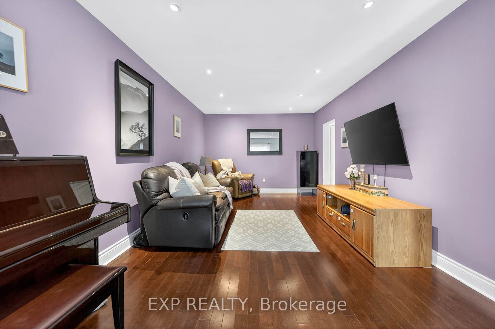 925 Bayly Street 36 Property Photo 8