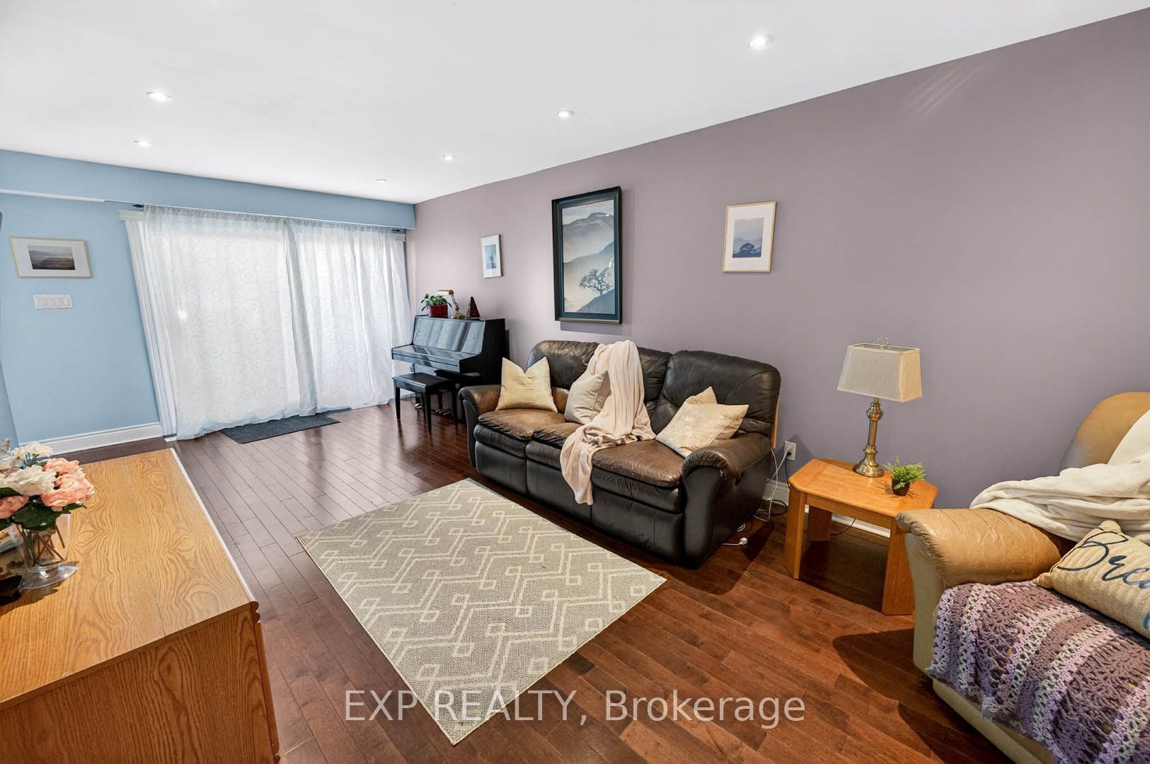 925 Bayly Street 36 Property Photo 11