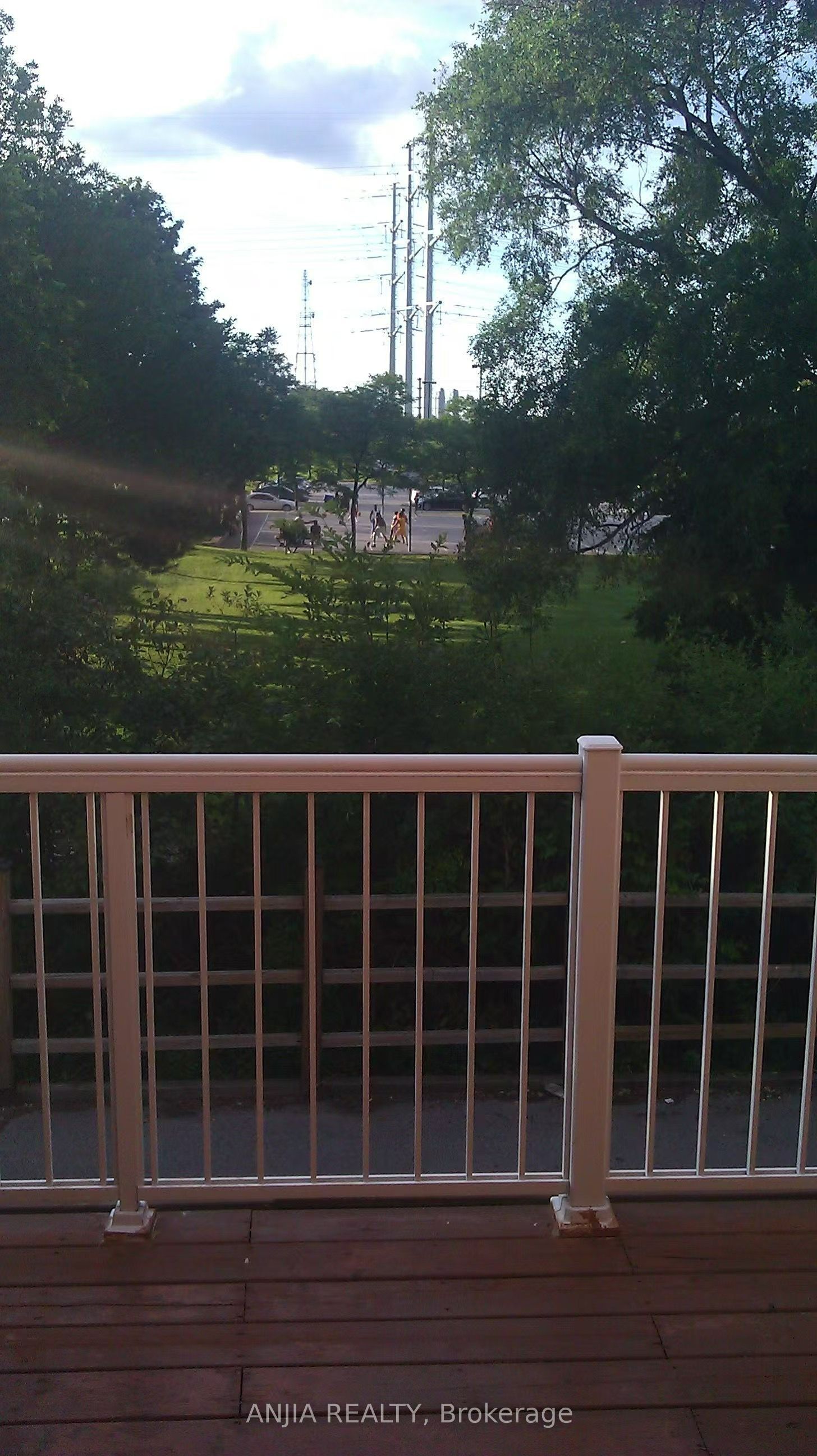 901 Kennedy Road 40 Property Photo 5
