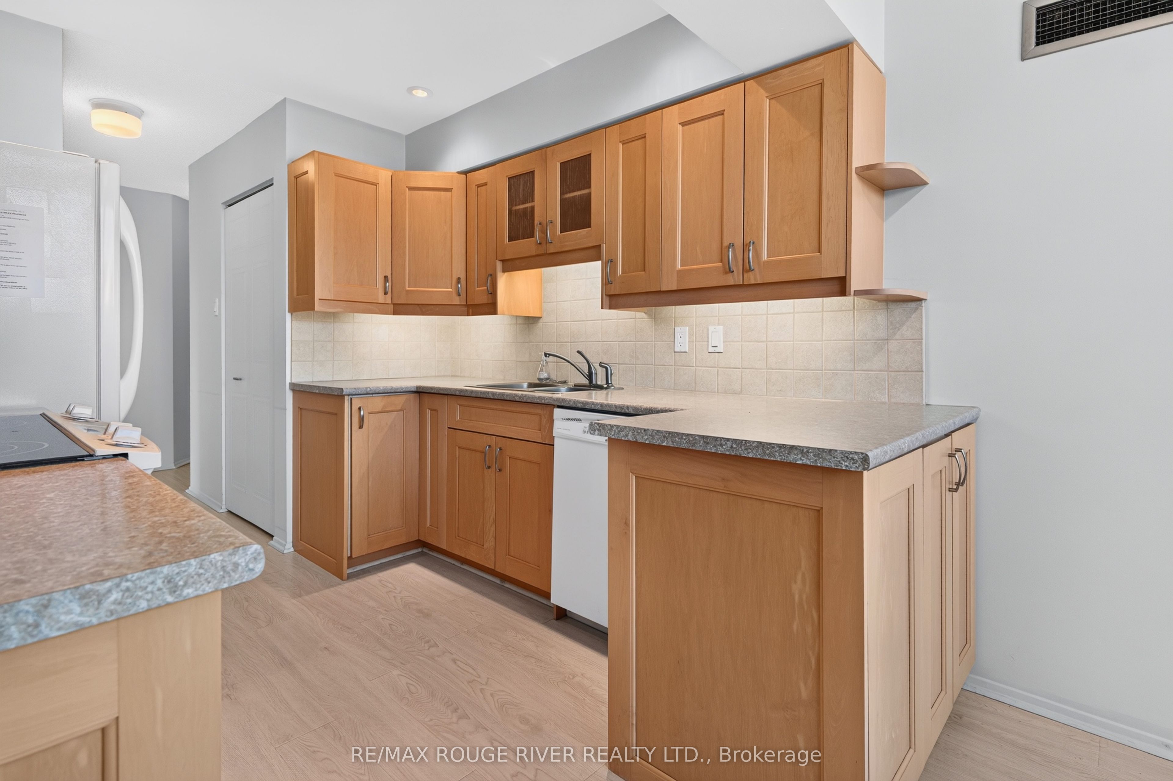 1890 Valley Farm Road 104 Property Photo 5