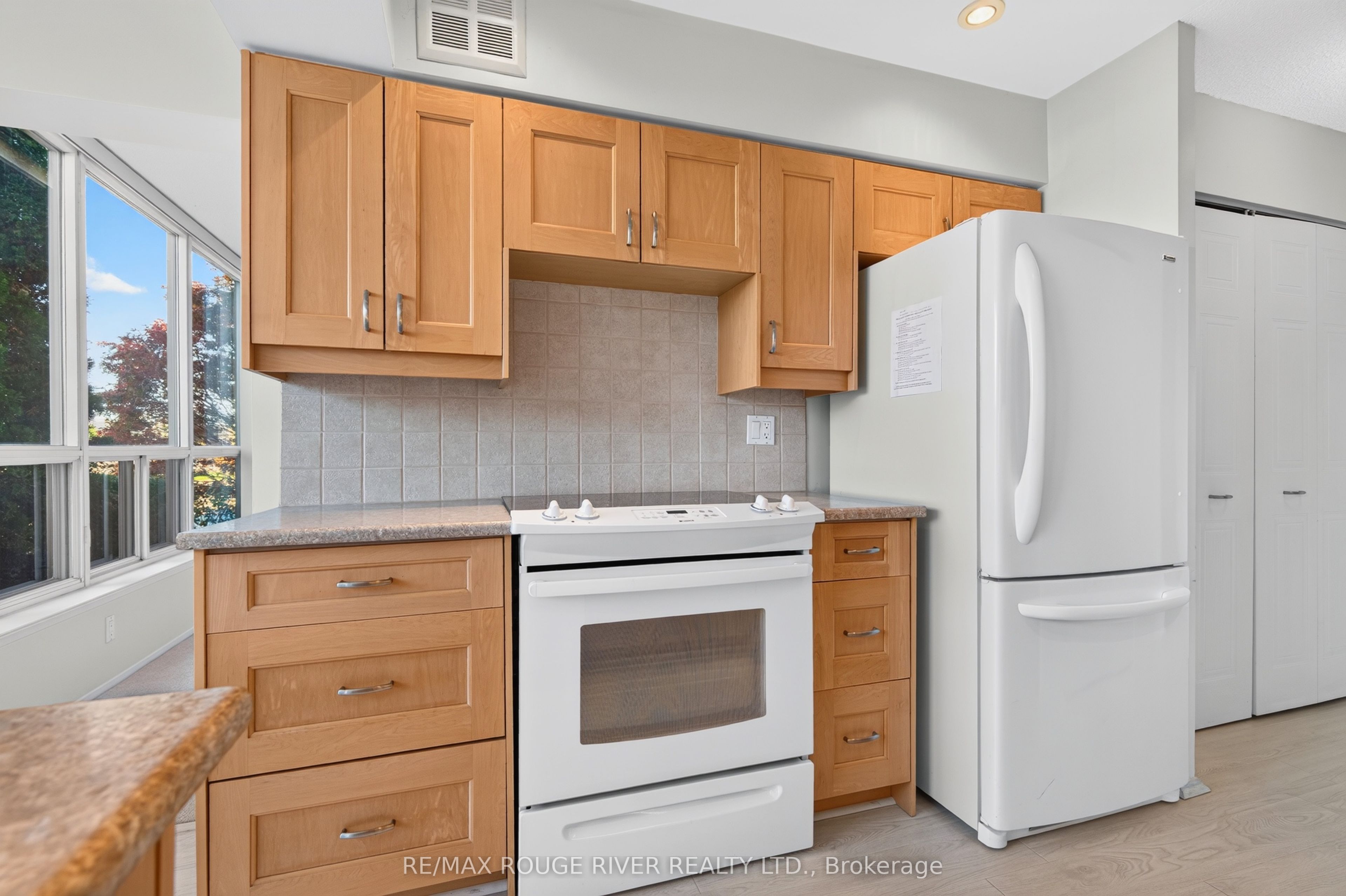 1890 Valley Farm Road 104 Property Photo 7