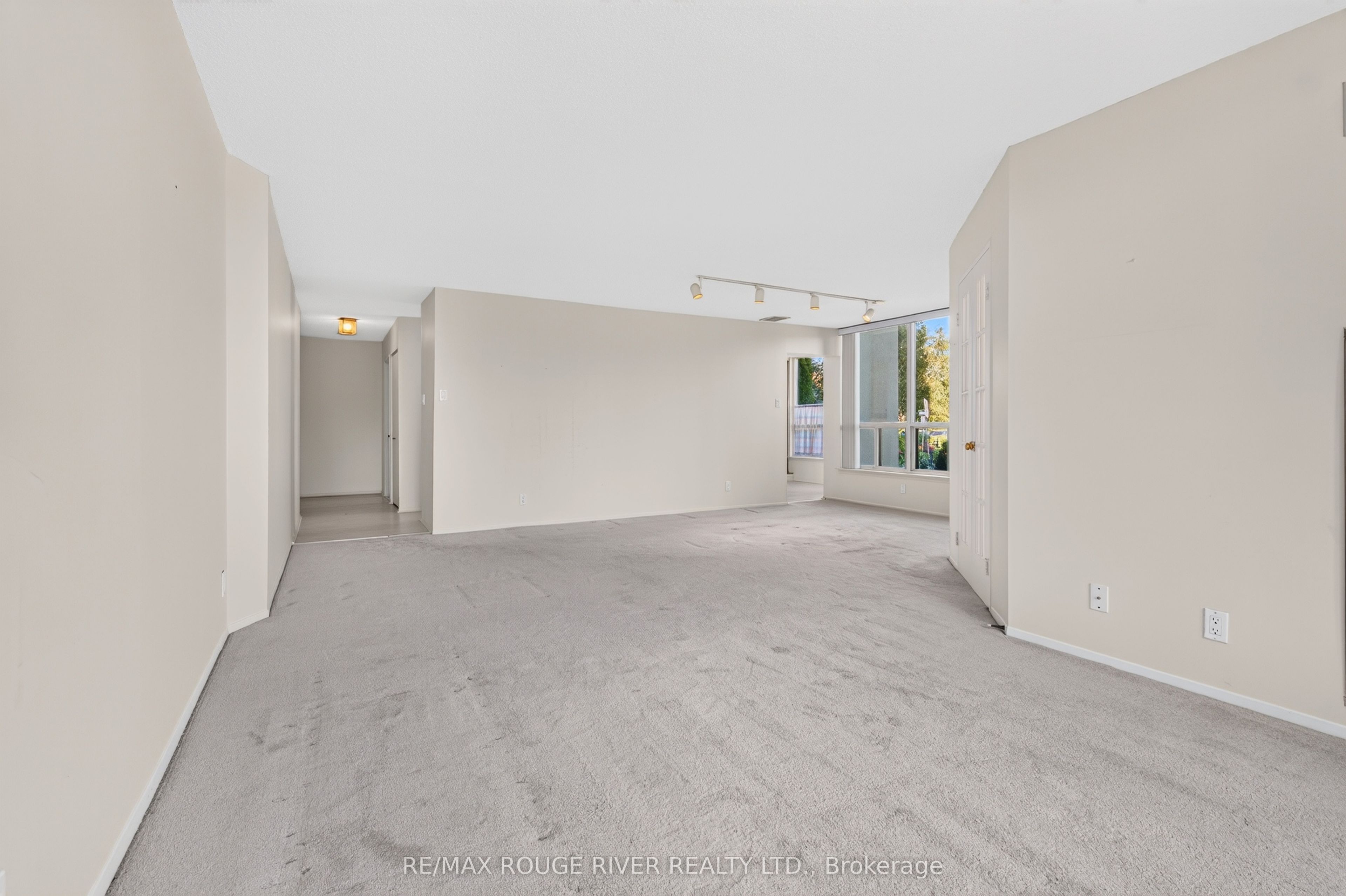 1890 Valley Farm Road 104 Property Photo 15