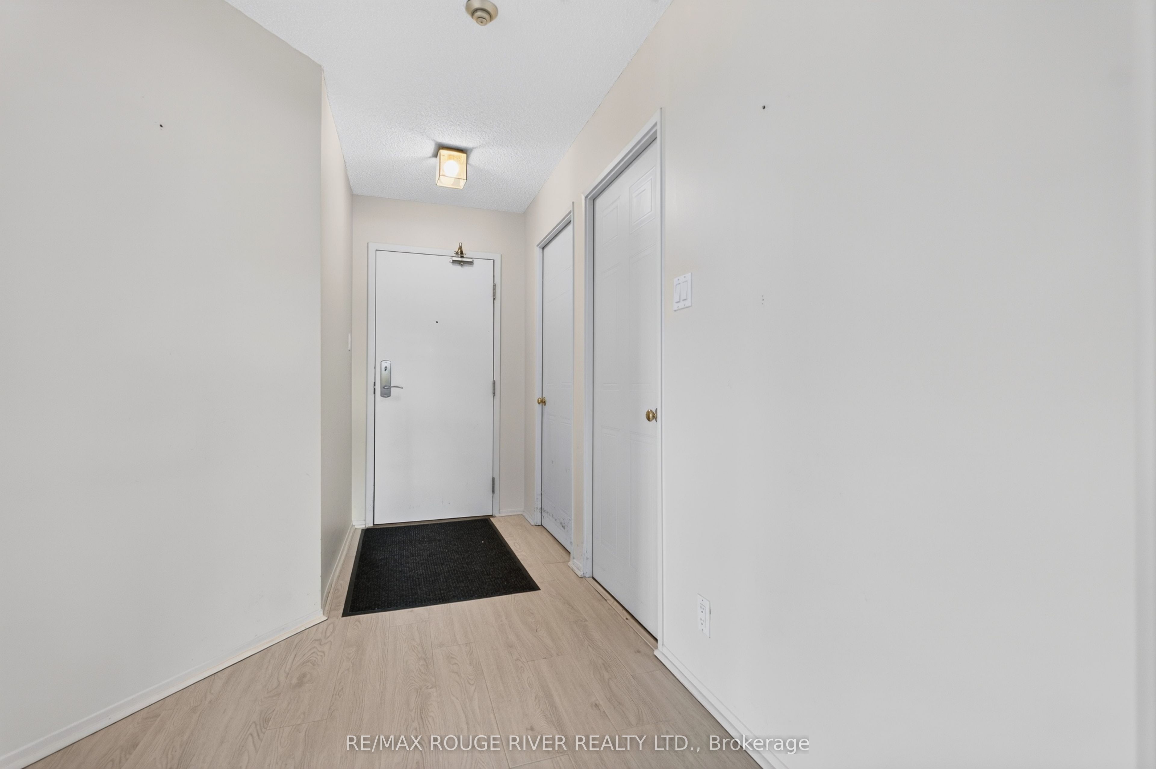 1890 Valley Farm Road 104 Property Photo 28