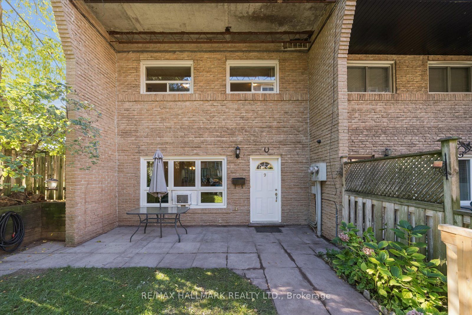 91 Muir Drive 9 Property Photo 2