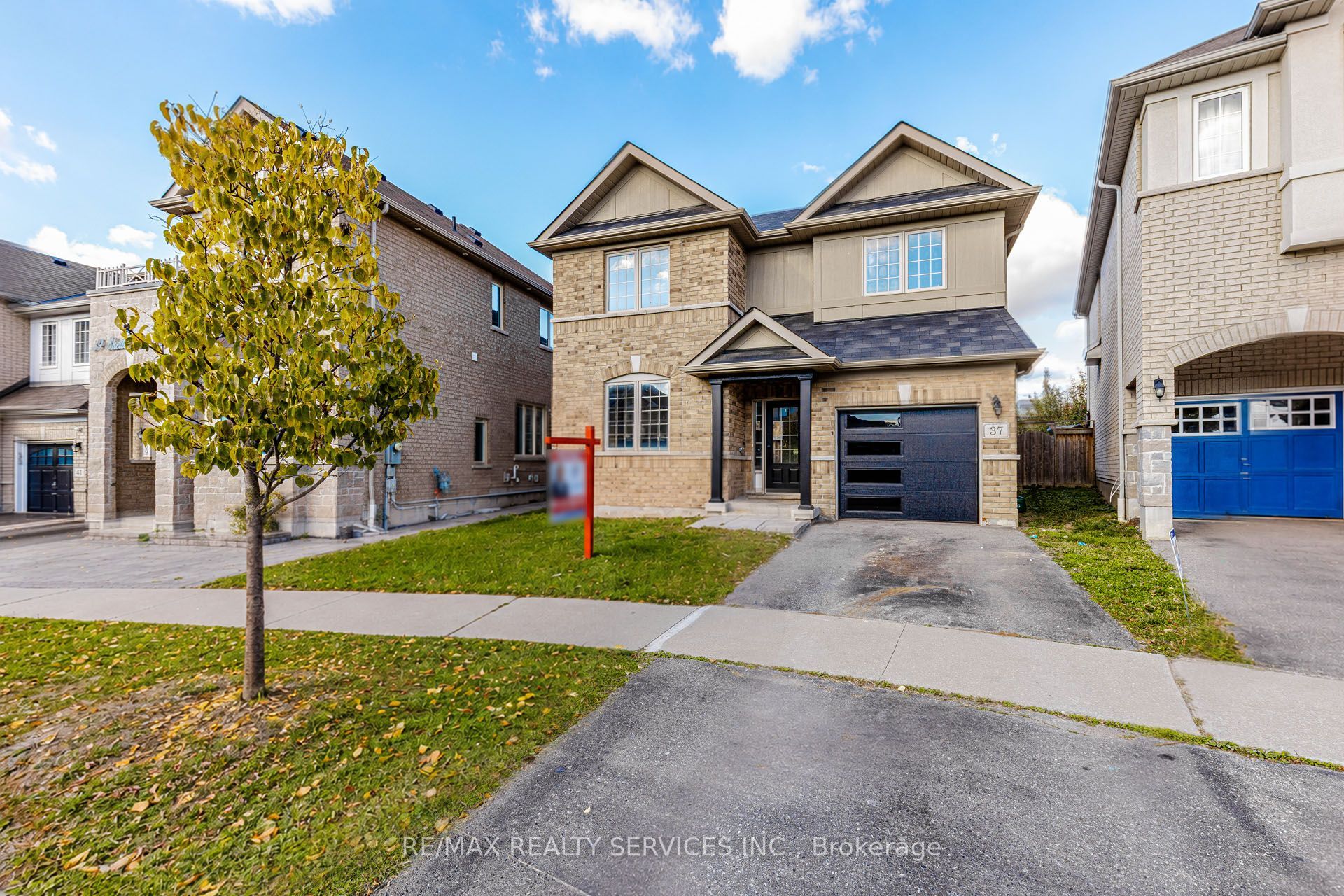 37 Skelton Crescent Property Photo 1