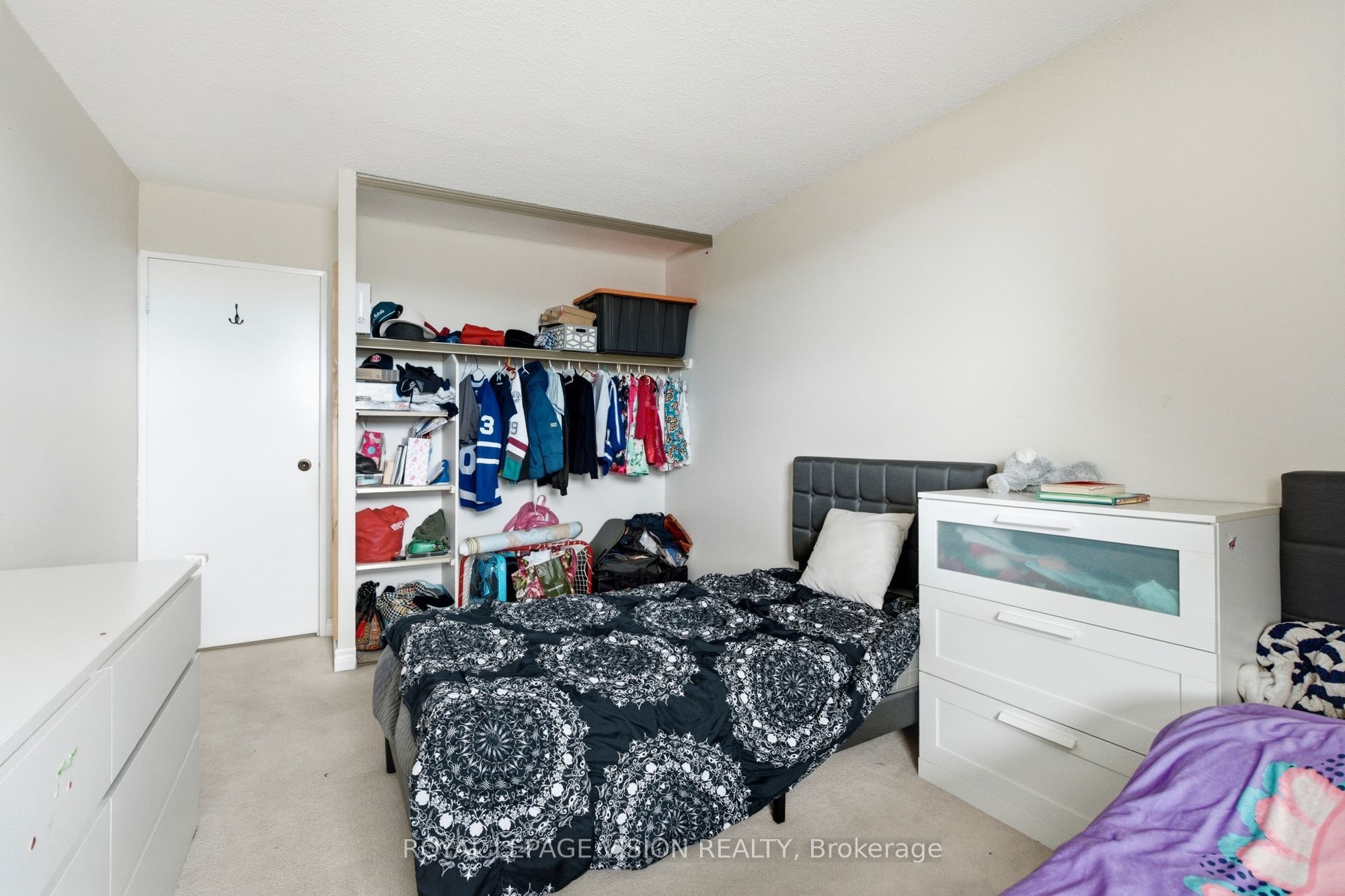 10 Dean Park Road 319 Property Photo 21