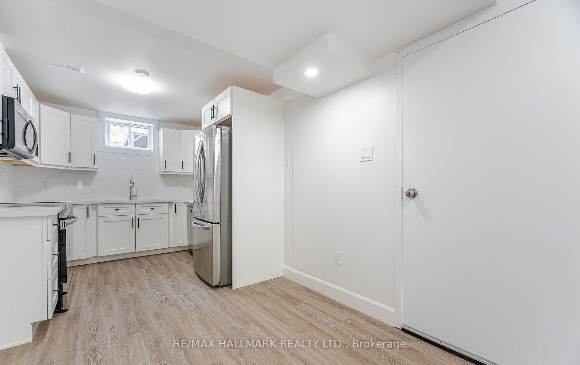 283 Porter - Lower Level Street Property Photo 3